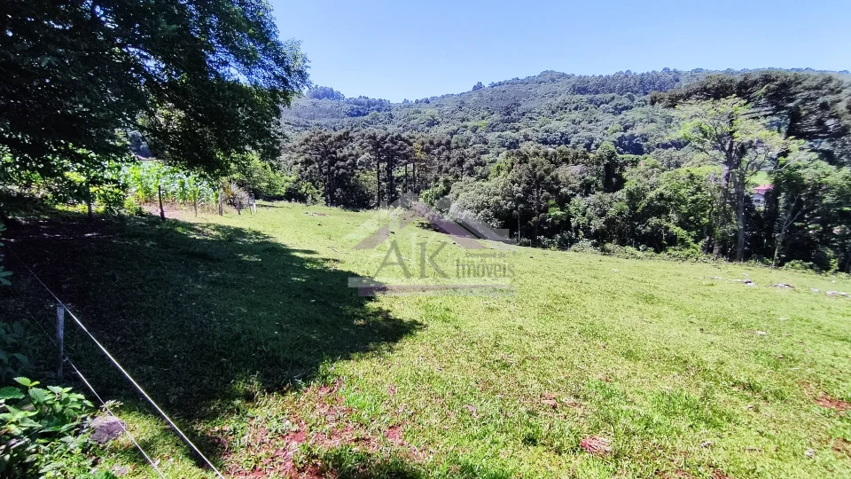 Sítio com estrutura completa à venda em Picada Café na Serra Gaúcha