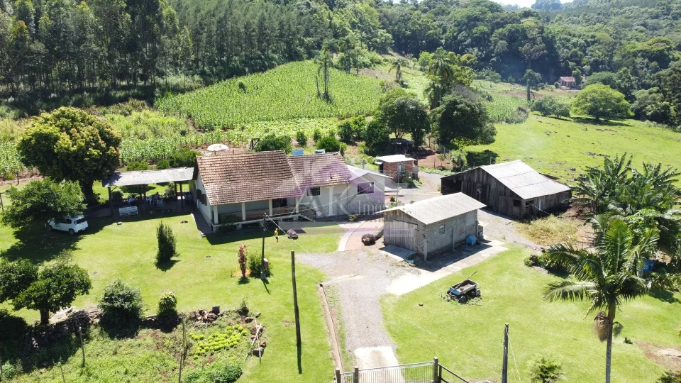 Sítio com estrutura completa à venda em Picada Café na Serra Gaúcha