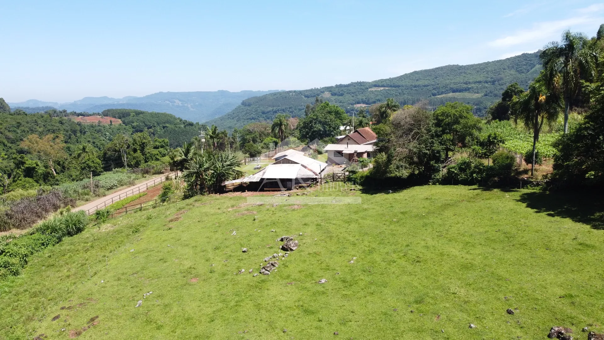 Sítio com estrutura completa à venda em Picada Café na Serra Gaúcha