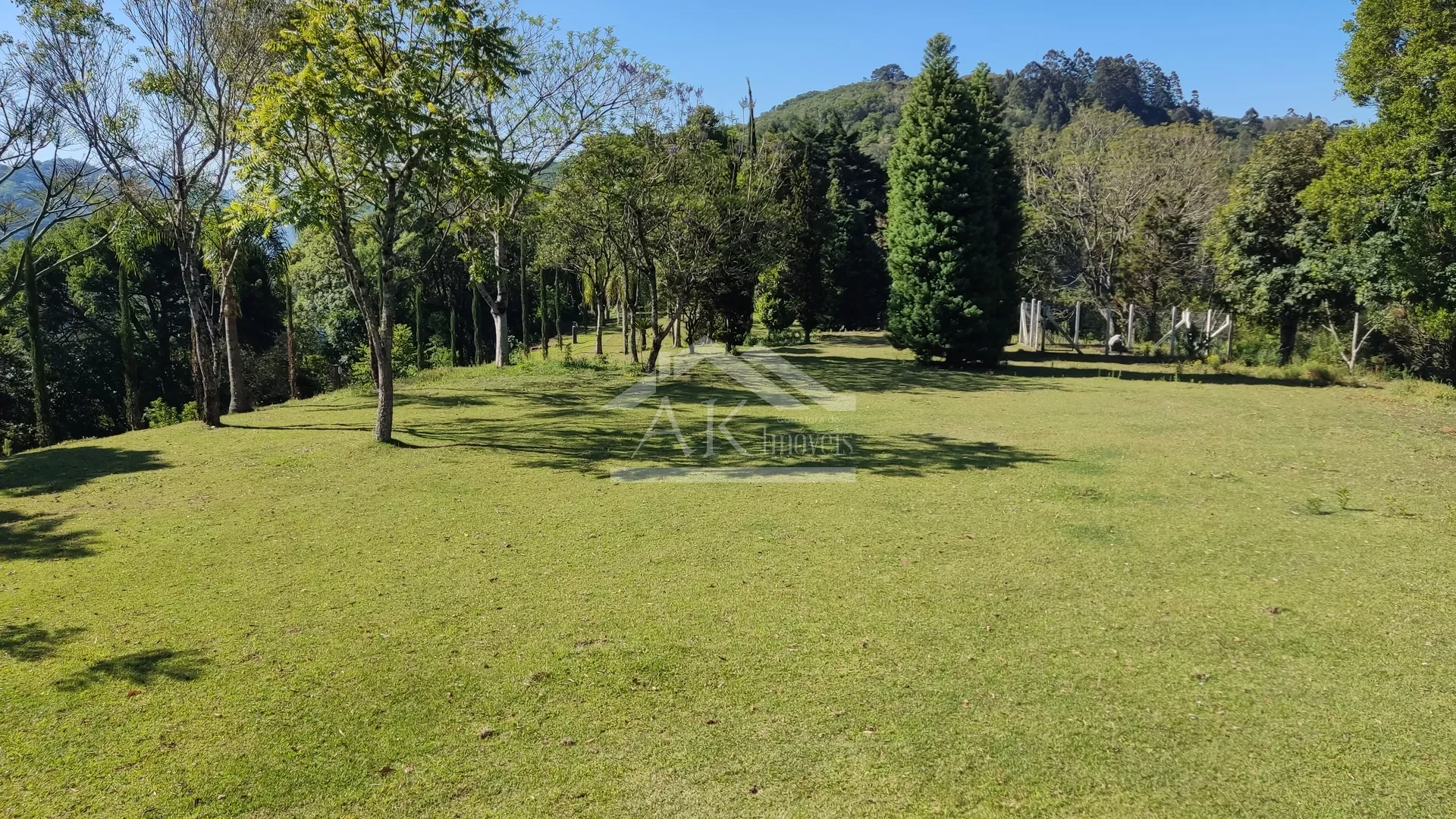 Sítio com vista espetacular à venda em Morro Reuter RS