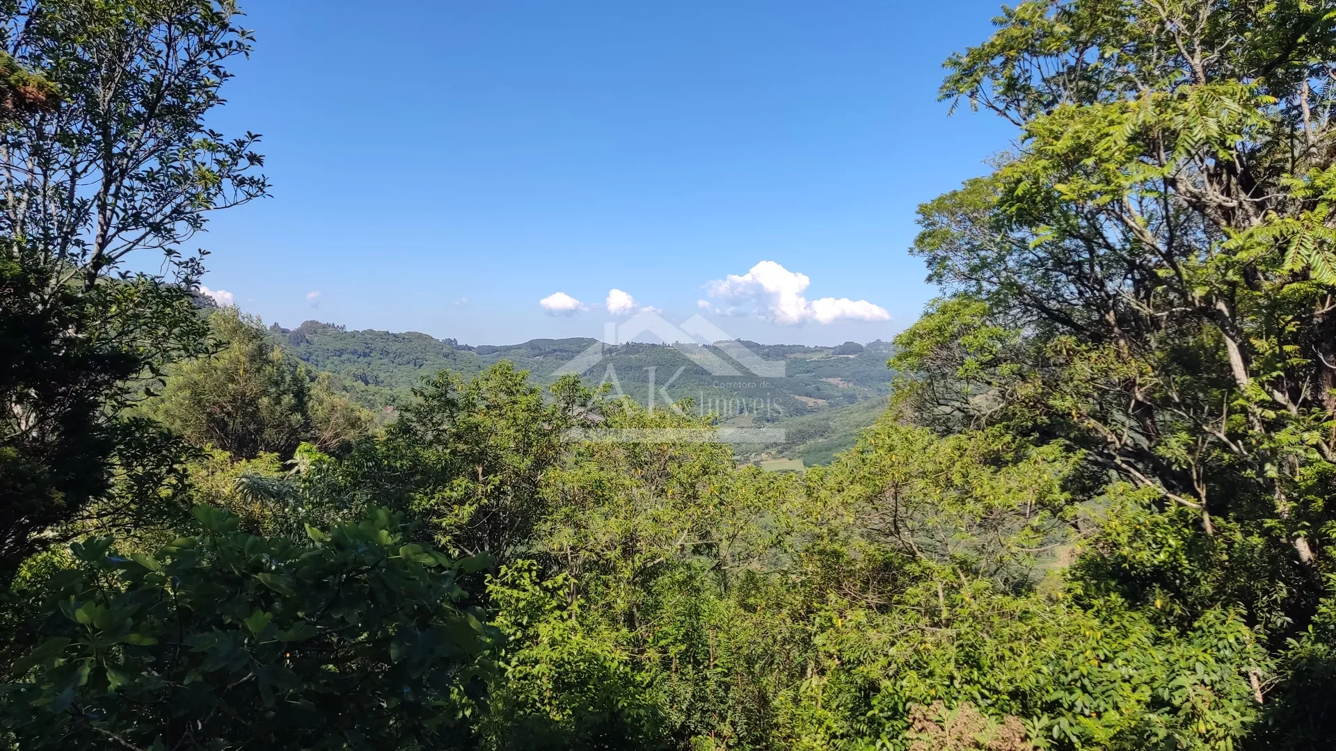 Sítio com vista espetacular à venda em Morro Reuter RS