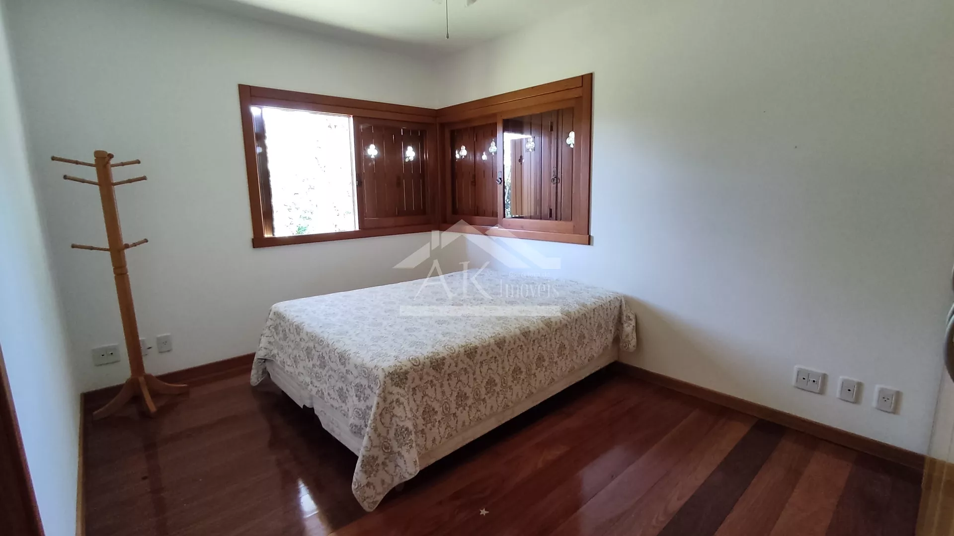 Sítio com vista espetacular à venda em Morro Reuter RS