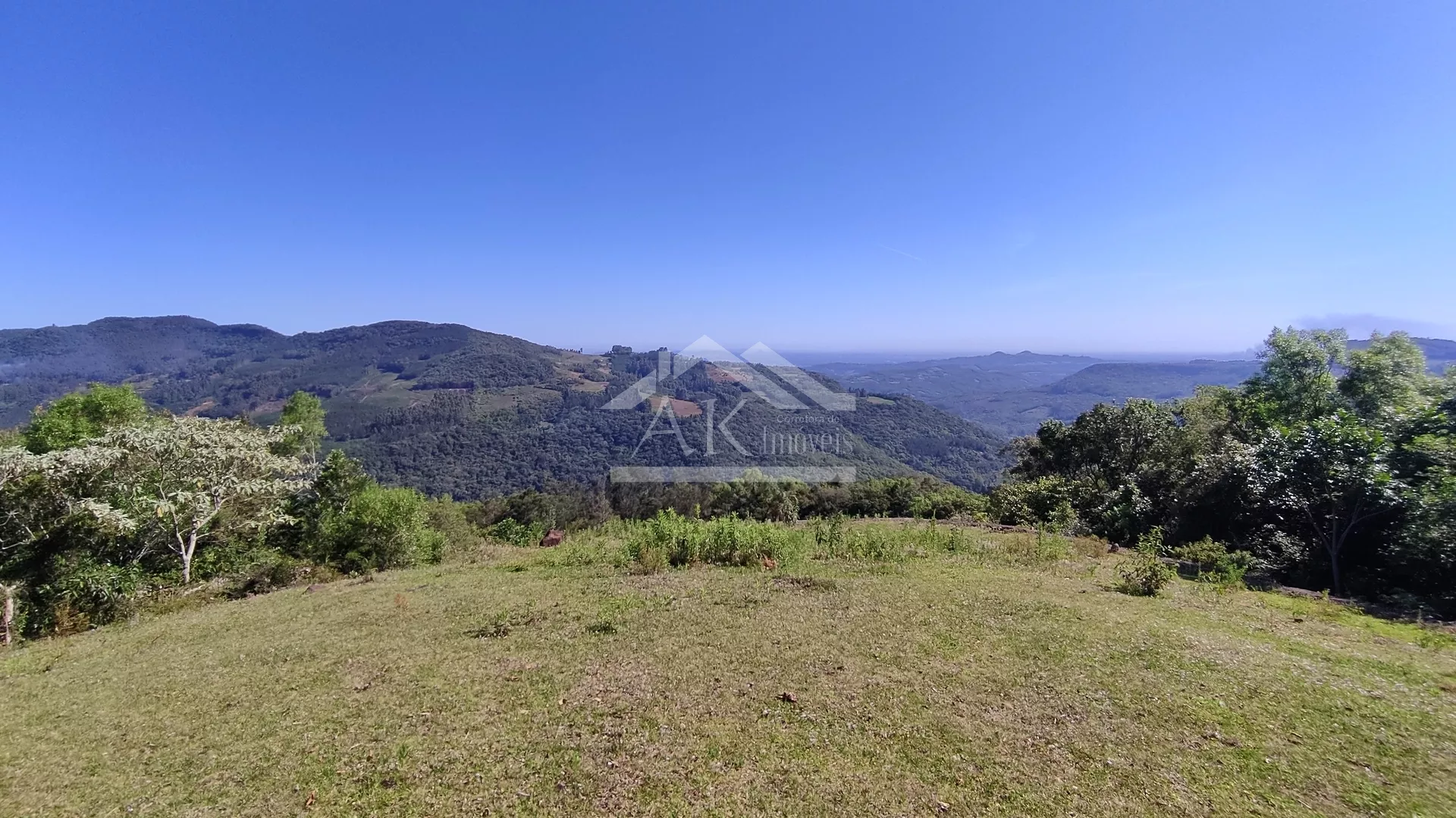 Sítio com vista espetacular à venda em Morro Reuter RS