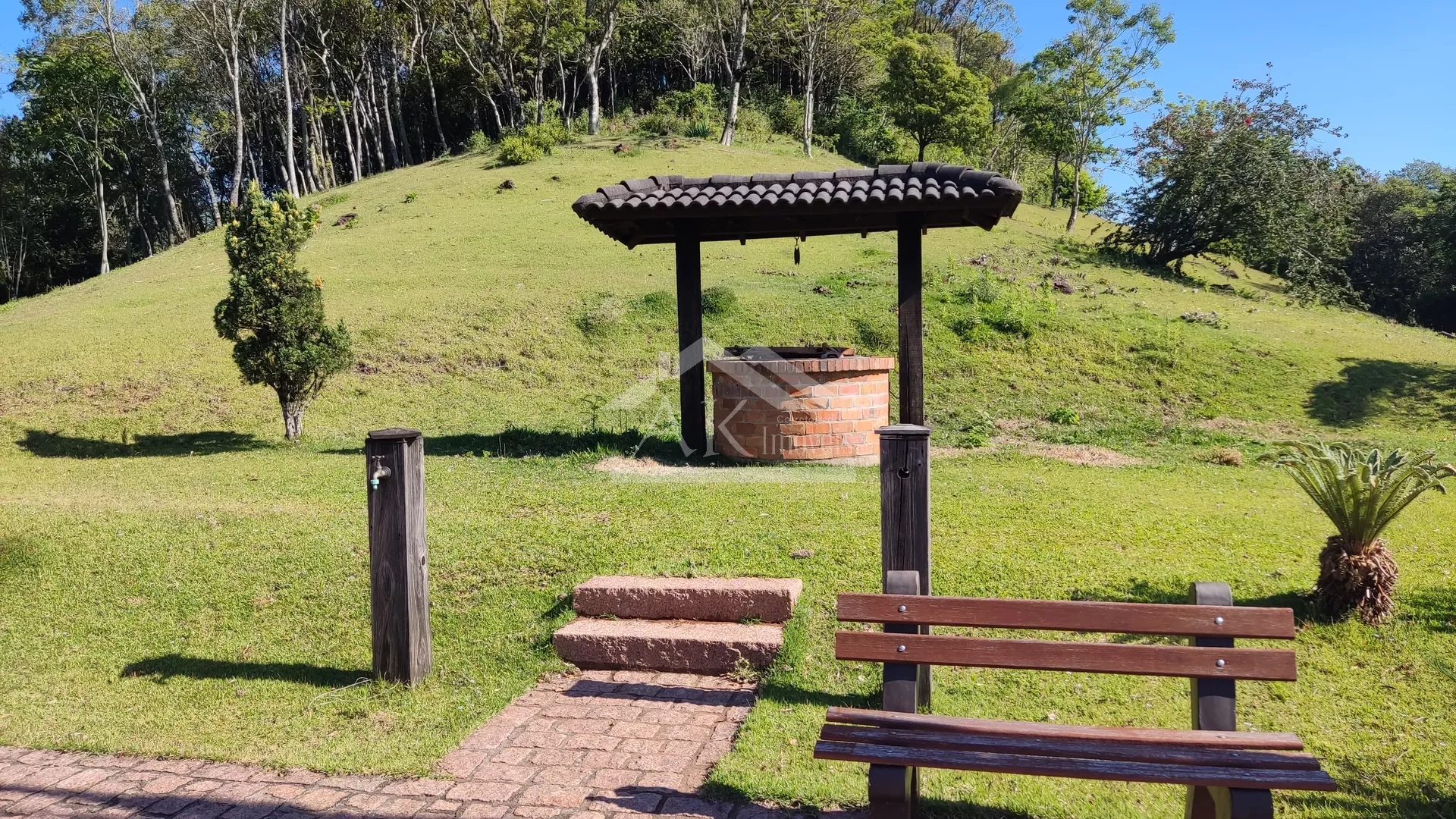 Sítio com vista espetacular à venda em Morro Reuter RS