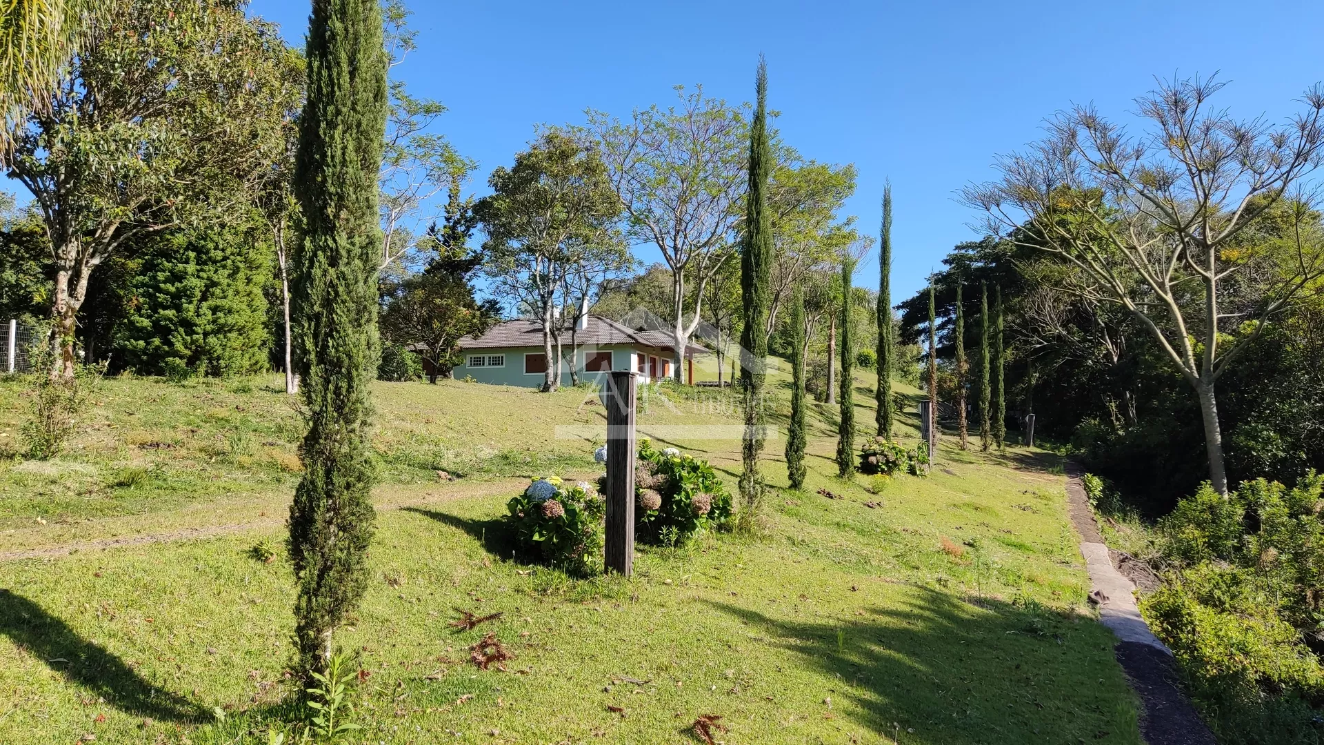 Sítio com vista espetacular à venda em Morro Reuter RS