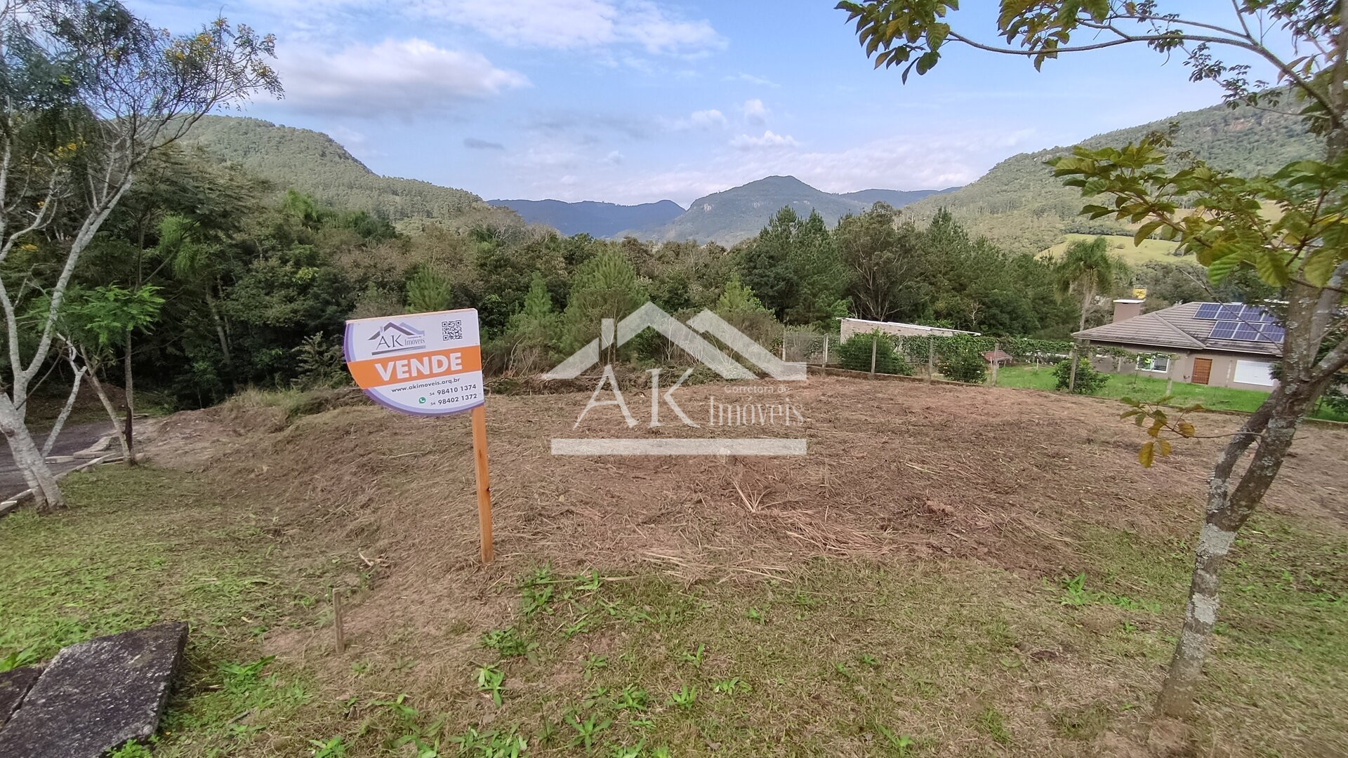 Lindo terreno de esquina com vista a venda em Picada Café na Serra Gaúcha