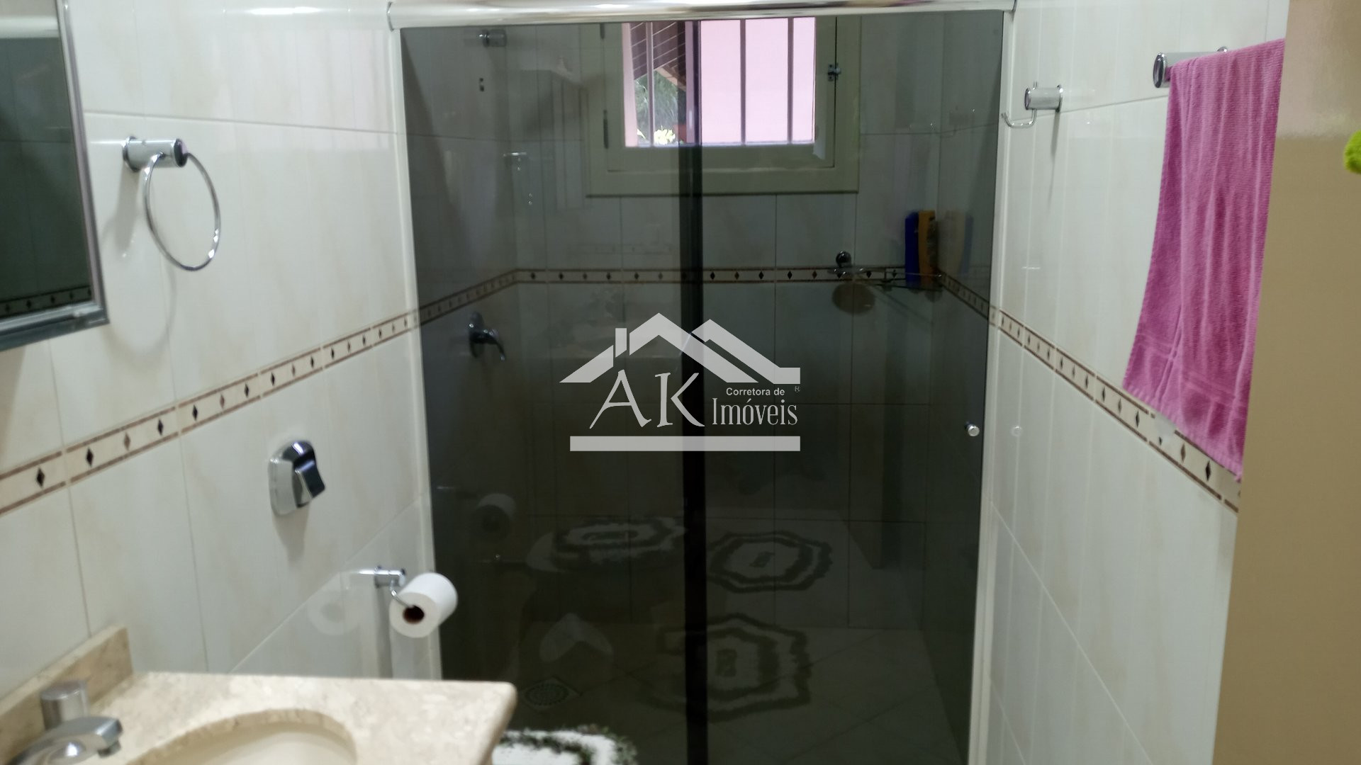 Casa com quiosque, piscina e linda vista a venda em Morro Reuter na Serra Gaúcha
