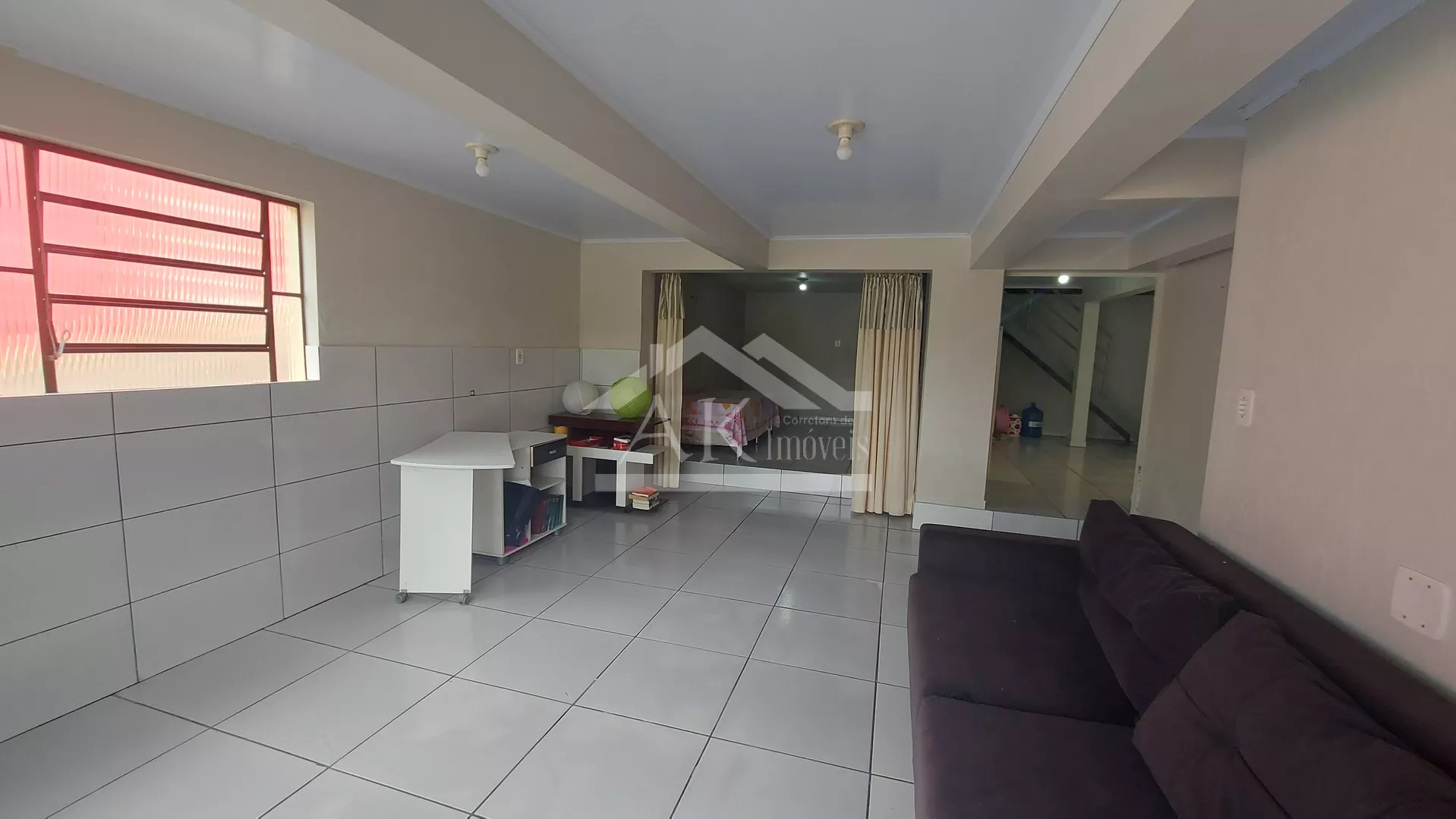 Excelente casa com piscina à venda em Picada Café na Serra Gaúcha