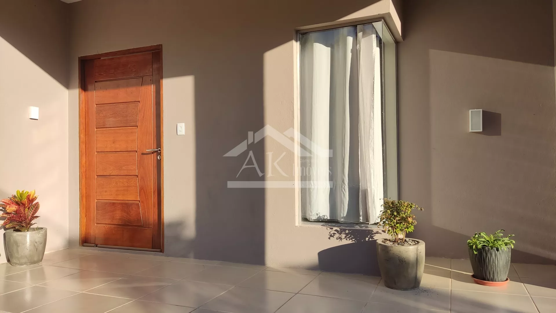 Casa com 1 suíte e com excelente localização, à venda em Picada Café, na Serra Gaúcha