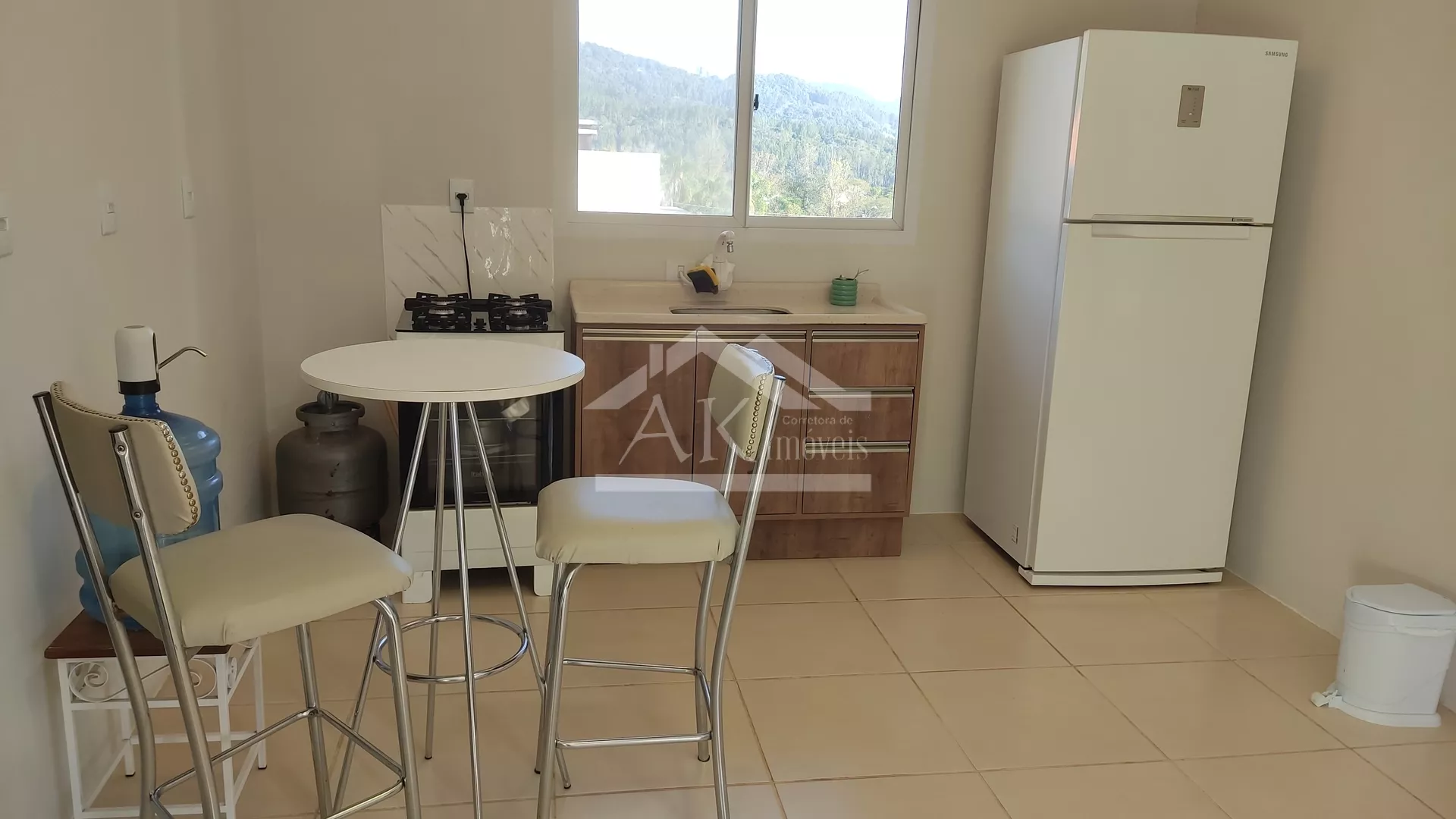 Casa com 1 suíte e com excelente localização, à venda em Picada Café, na Serra Gaúcha