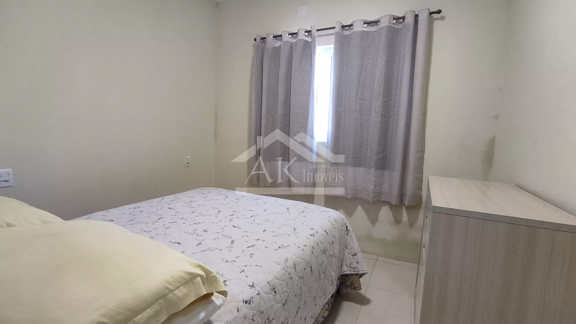 Casa com 1 suíte e com excelente localização, à venda em Picada Café, na Serra Gaúcha