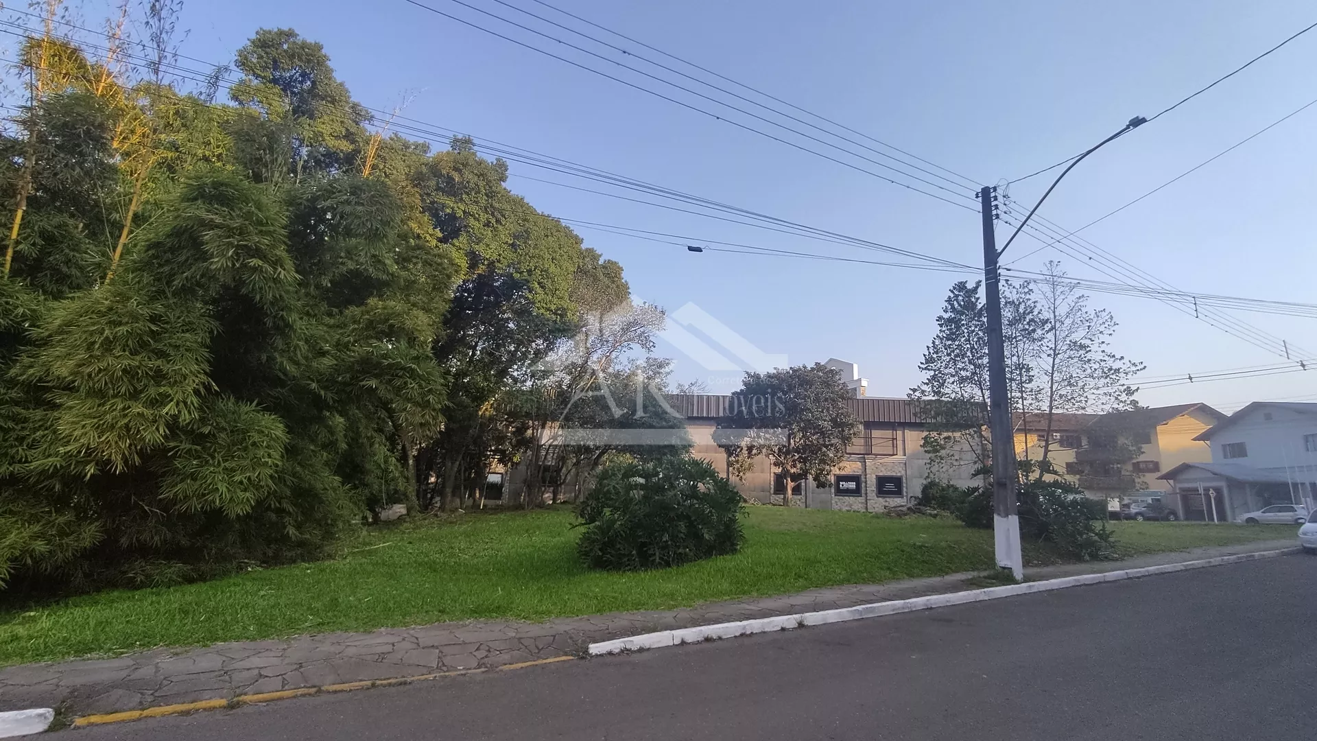 Amplo terreno à venda no centro de Picada Café, na Serra Gaúcha