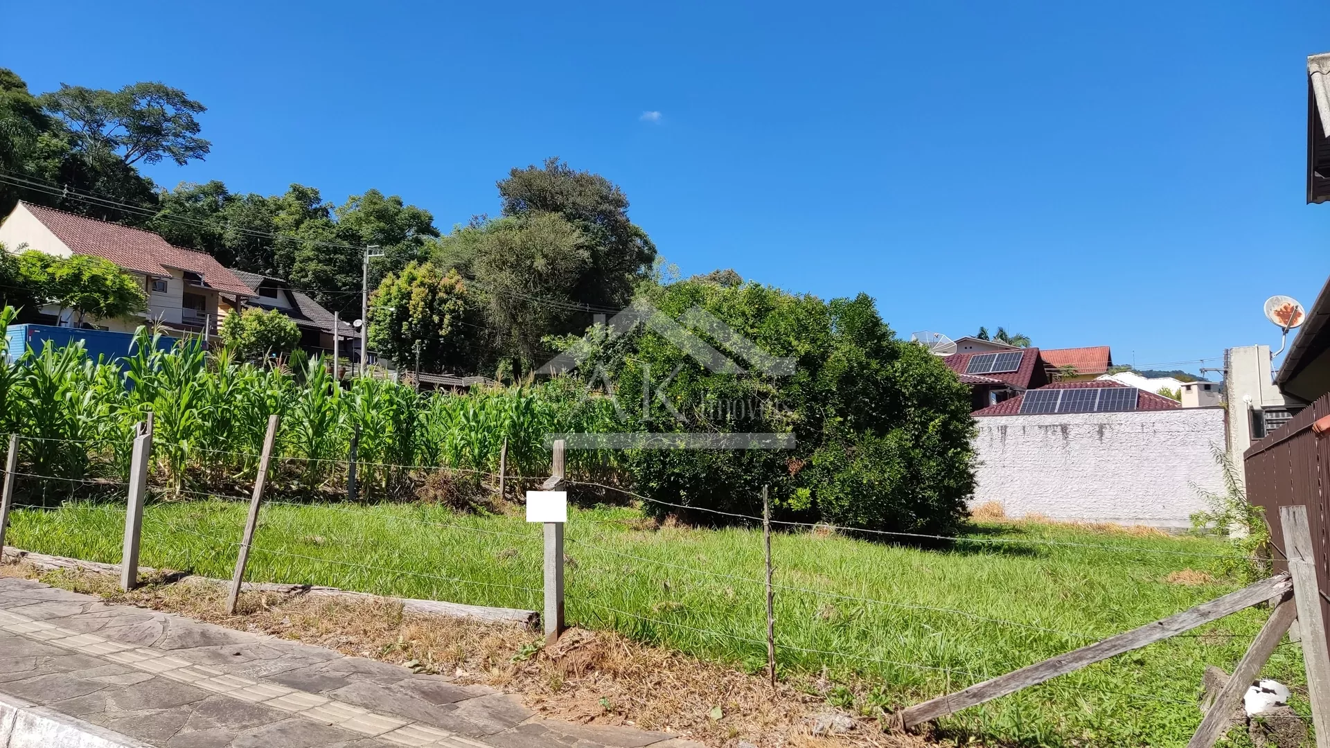 Terreno plano à venda no centro de Picada Café, na Serra Gaúcha