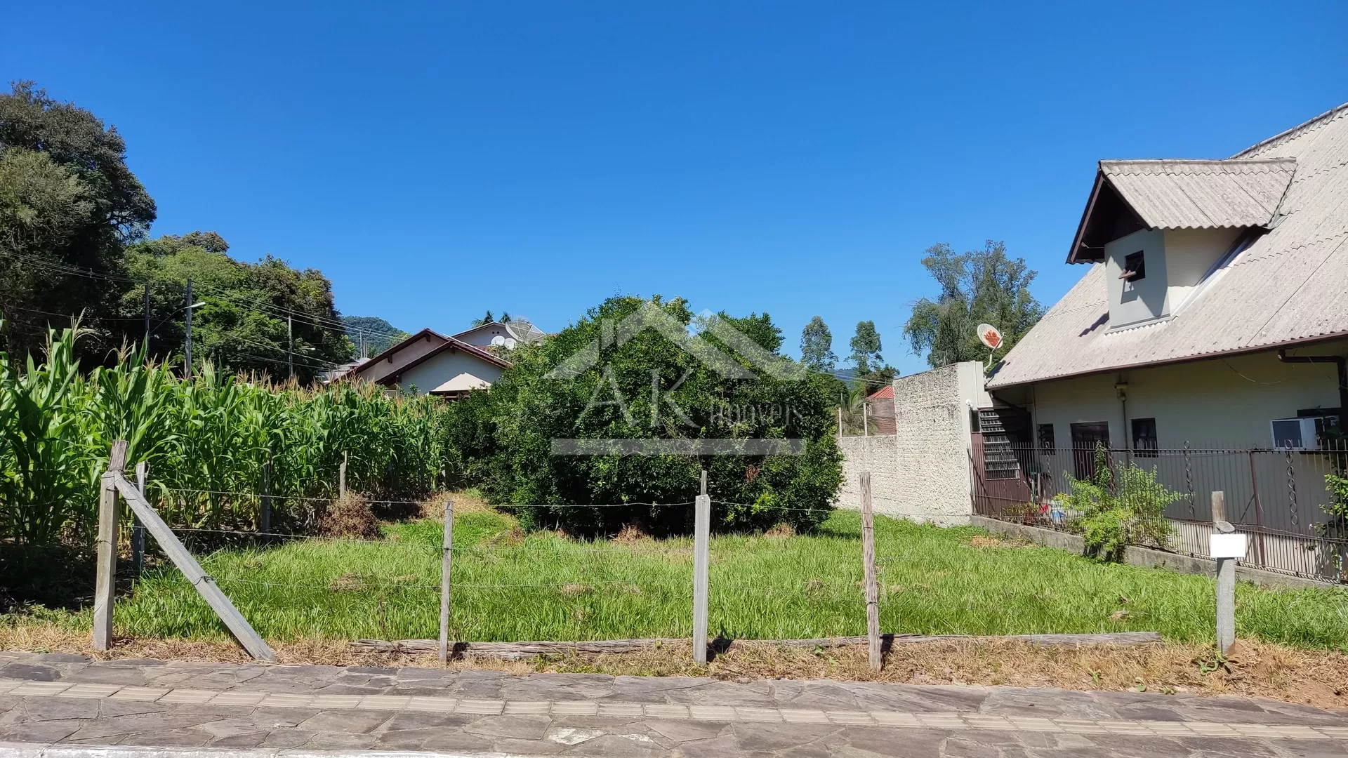 Terreno plano à venda no centro de Picada Café, na Serra Gaúcha