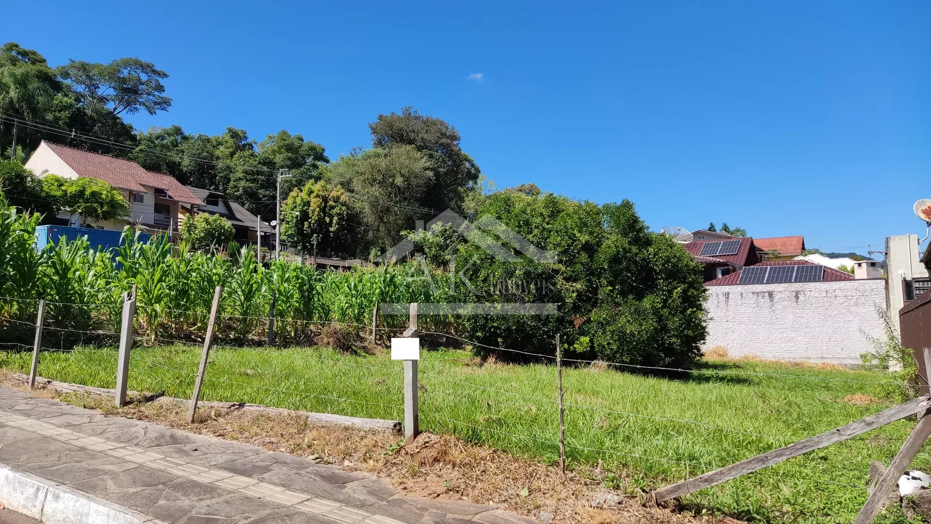 Terreno plano à venda no centro de Picada Café, na Serra Gaúcha