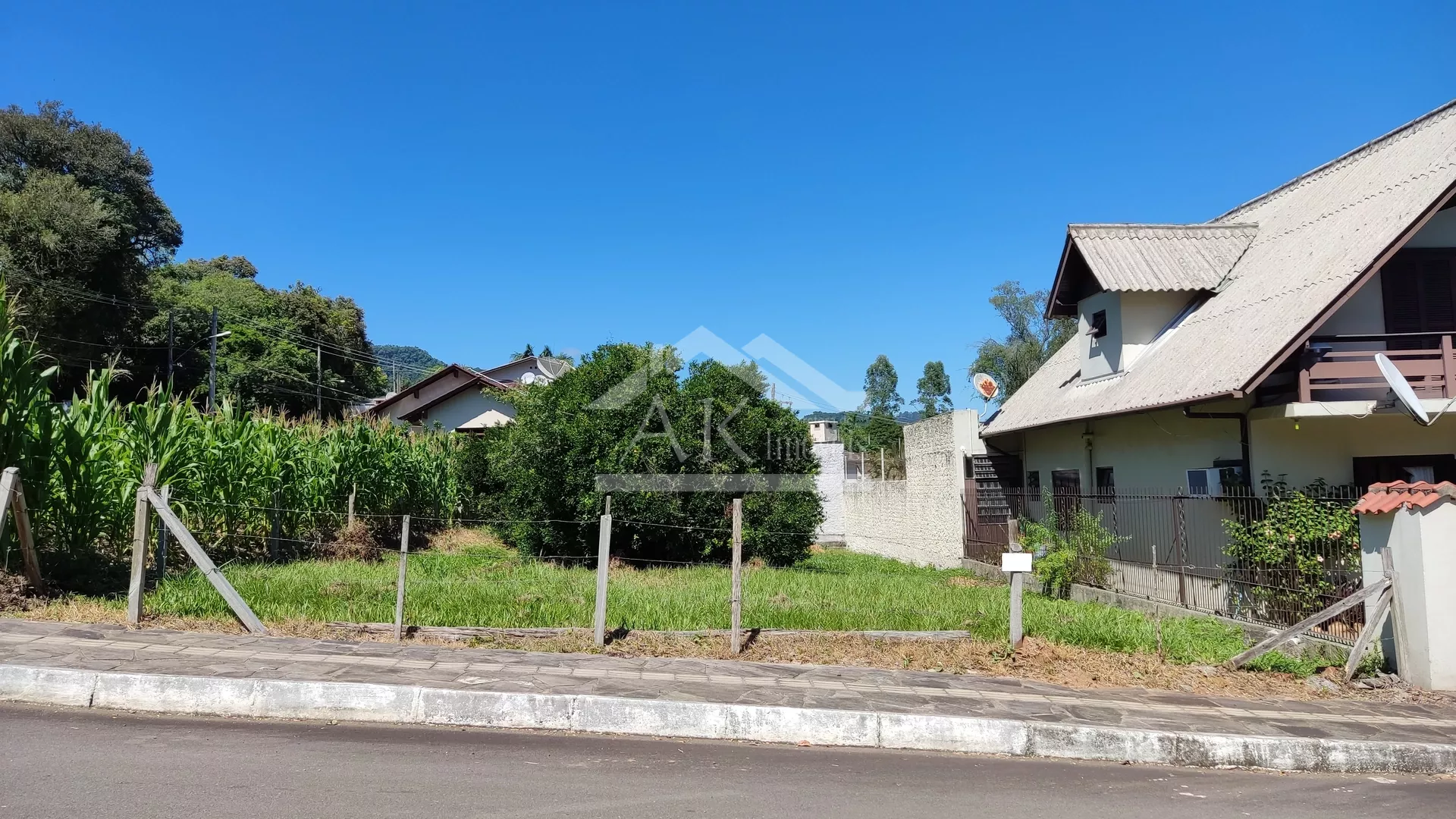Terreno plano à venda no centro de Picada Café, na Serra Gaúcha