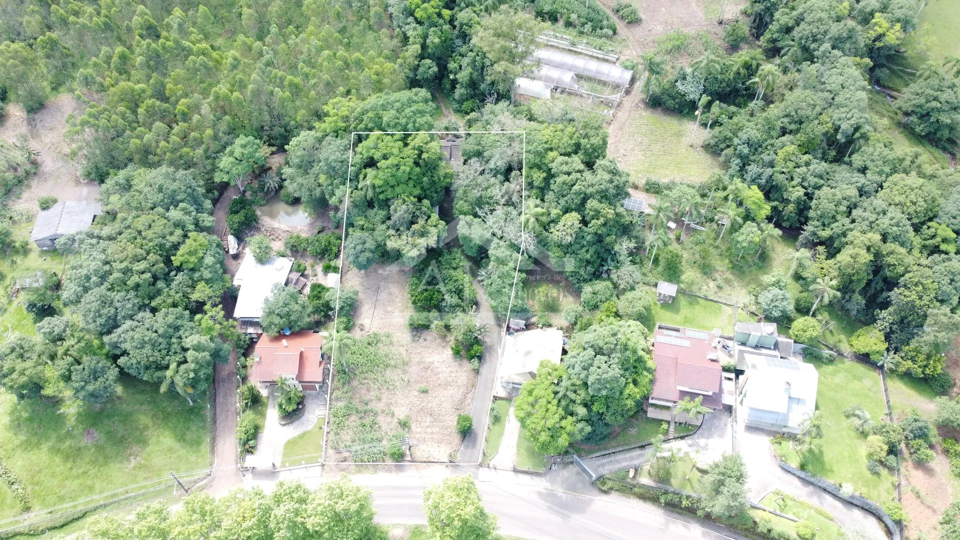 Casa com amplo terreno à venda em Picada Café na Serra Gaúcha