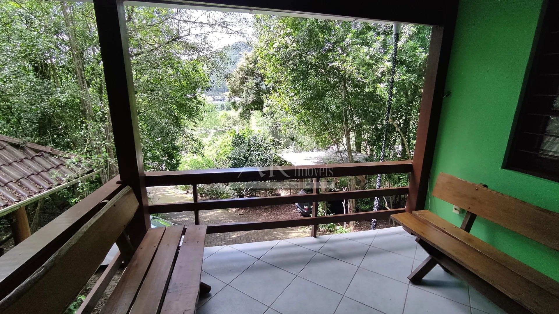 Casa com amplo terreno à venda em Picada Café na Serra Gaúcha