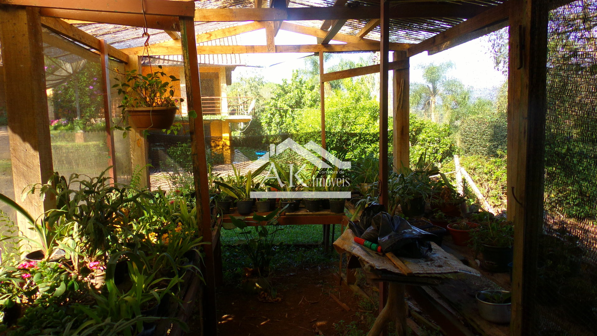 Sítio com duas casas e galpões a venda em Picada Café na Serra Gaúcha