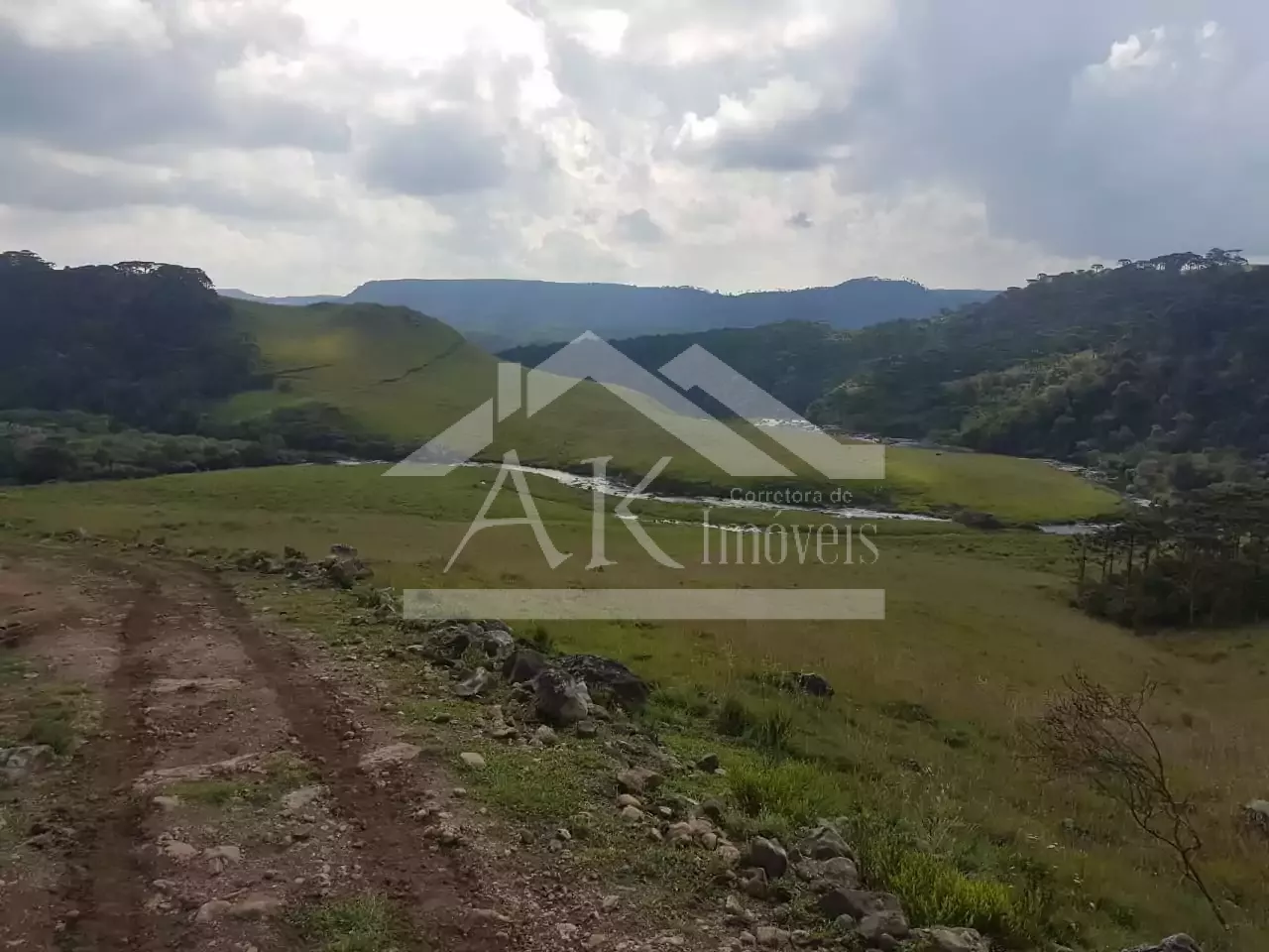 Fazenda com vista cinematográfica à venda em Cambará do Sul -RS