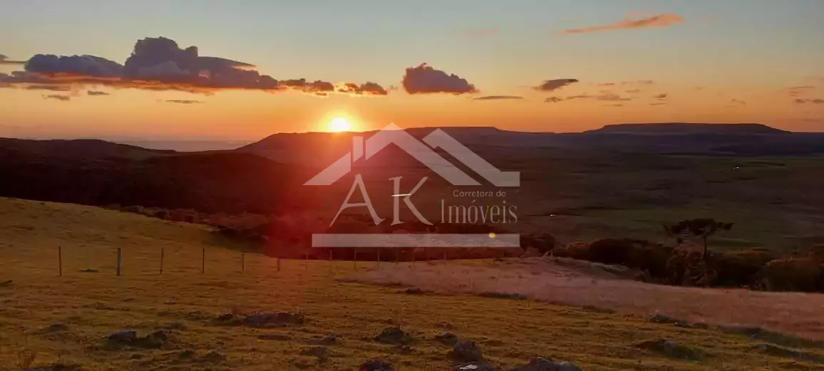 Fazenda com vista cinematográfica à venda em Cambará do Sul -RS