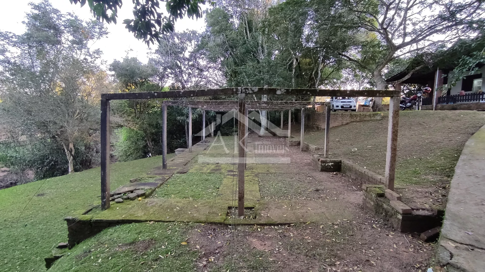 Sítio rico em água à venda em Lomba Grande, Novo Hamburgo RS