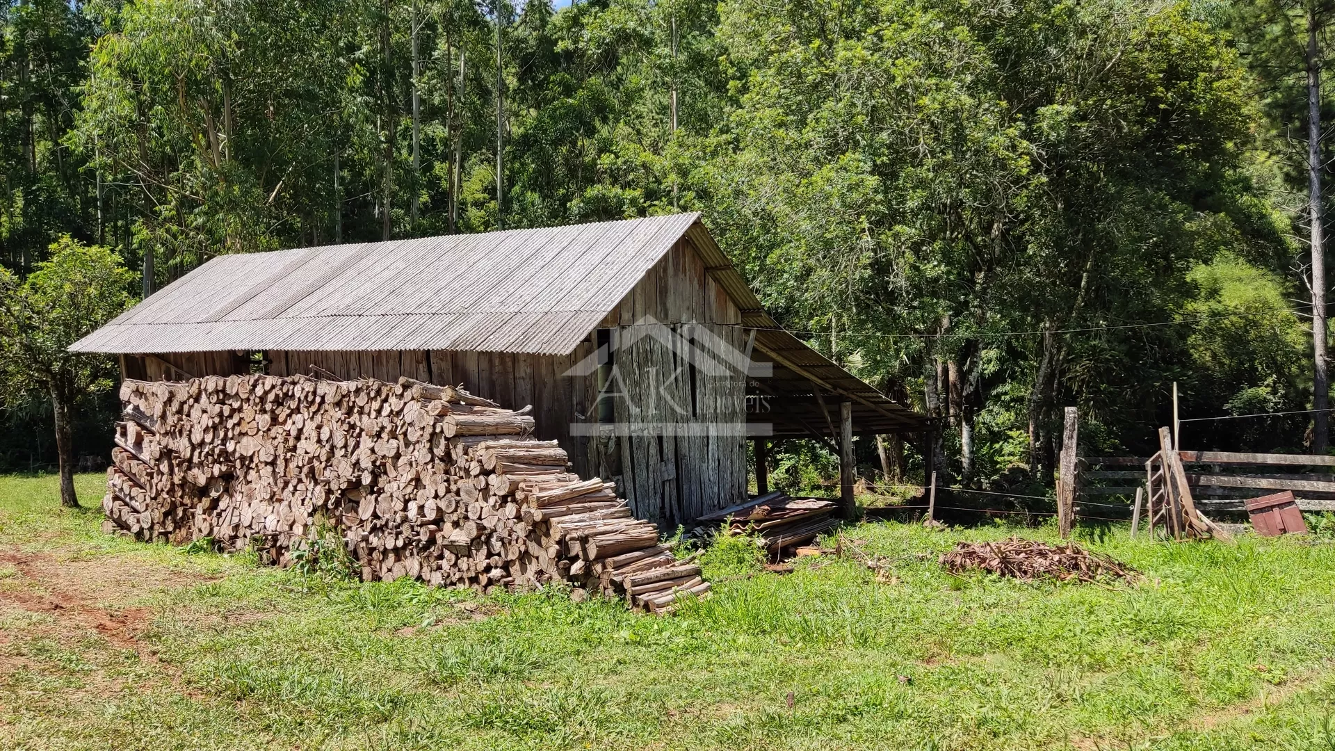 Sítio com riacho e casa enxaimel à venda em Nova Petrópolis na Serra Gaúcha