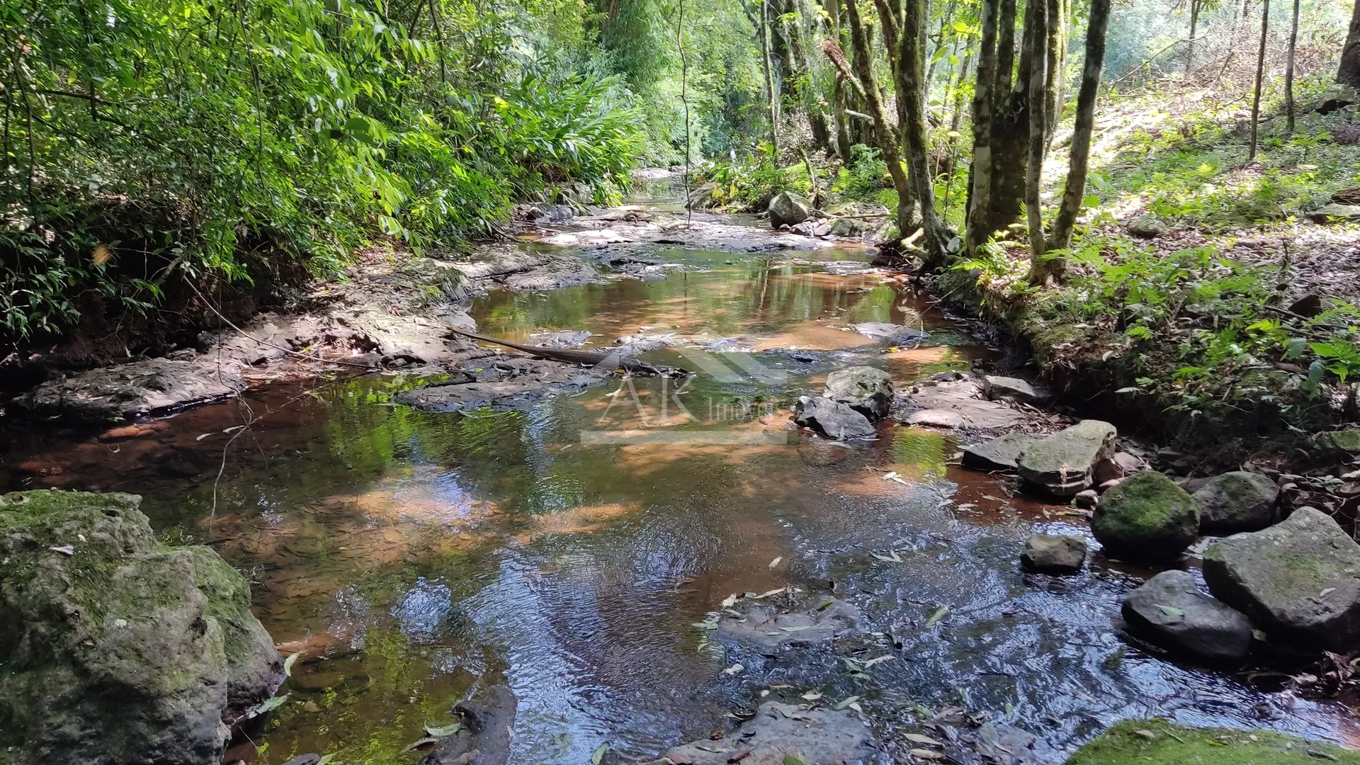 Sítio com riacho e casa enxaimel à venda em Nova Petrópolis na Serra Gaúcha