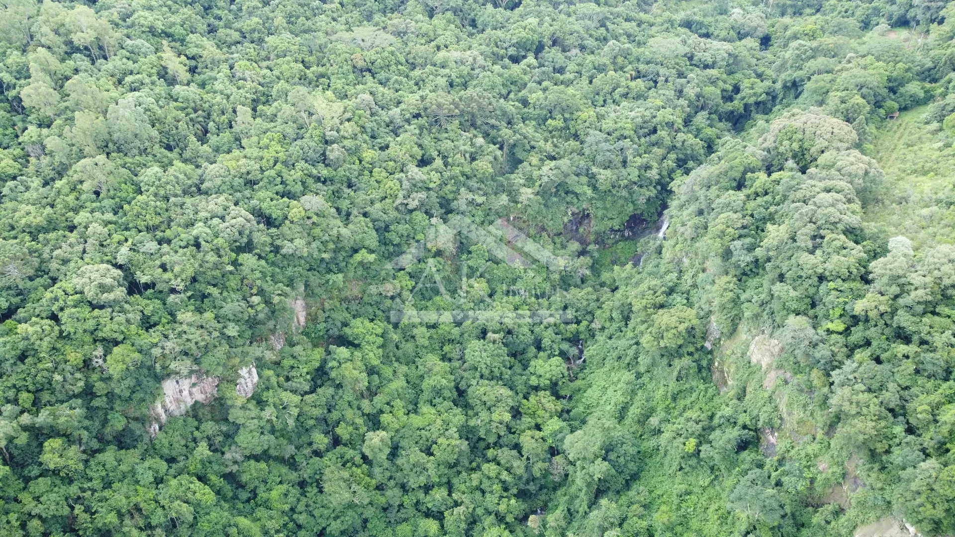 Sítio com cascata a venda no interior de Nova Petrópolis, na Serra Gaúcha