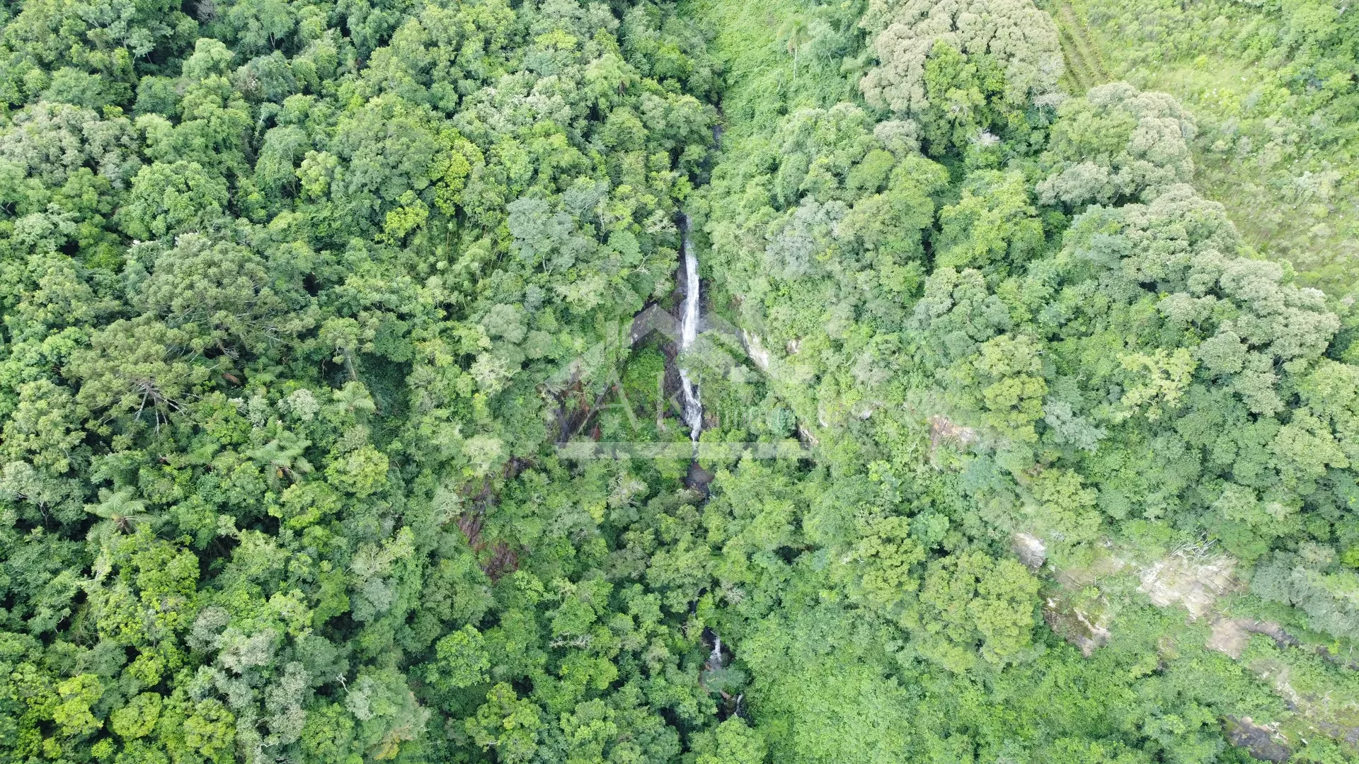 Sítio com cascata a venda no interior de Nova Petrópolis, na Serra Gaúcha