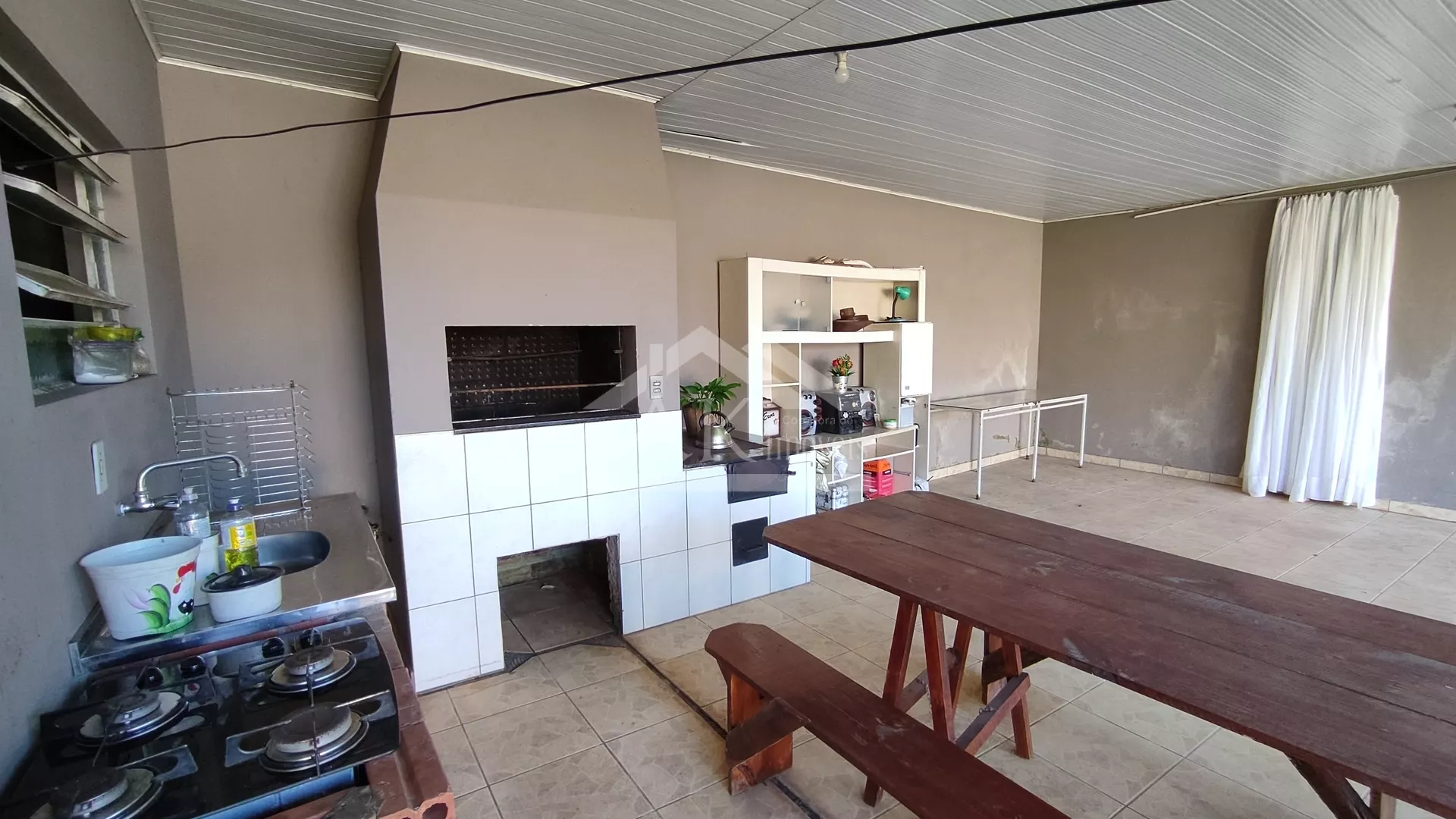 Casa com 3 quartos e quiosque à venda em Dois Irmãos