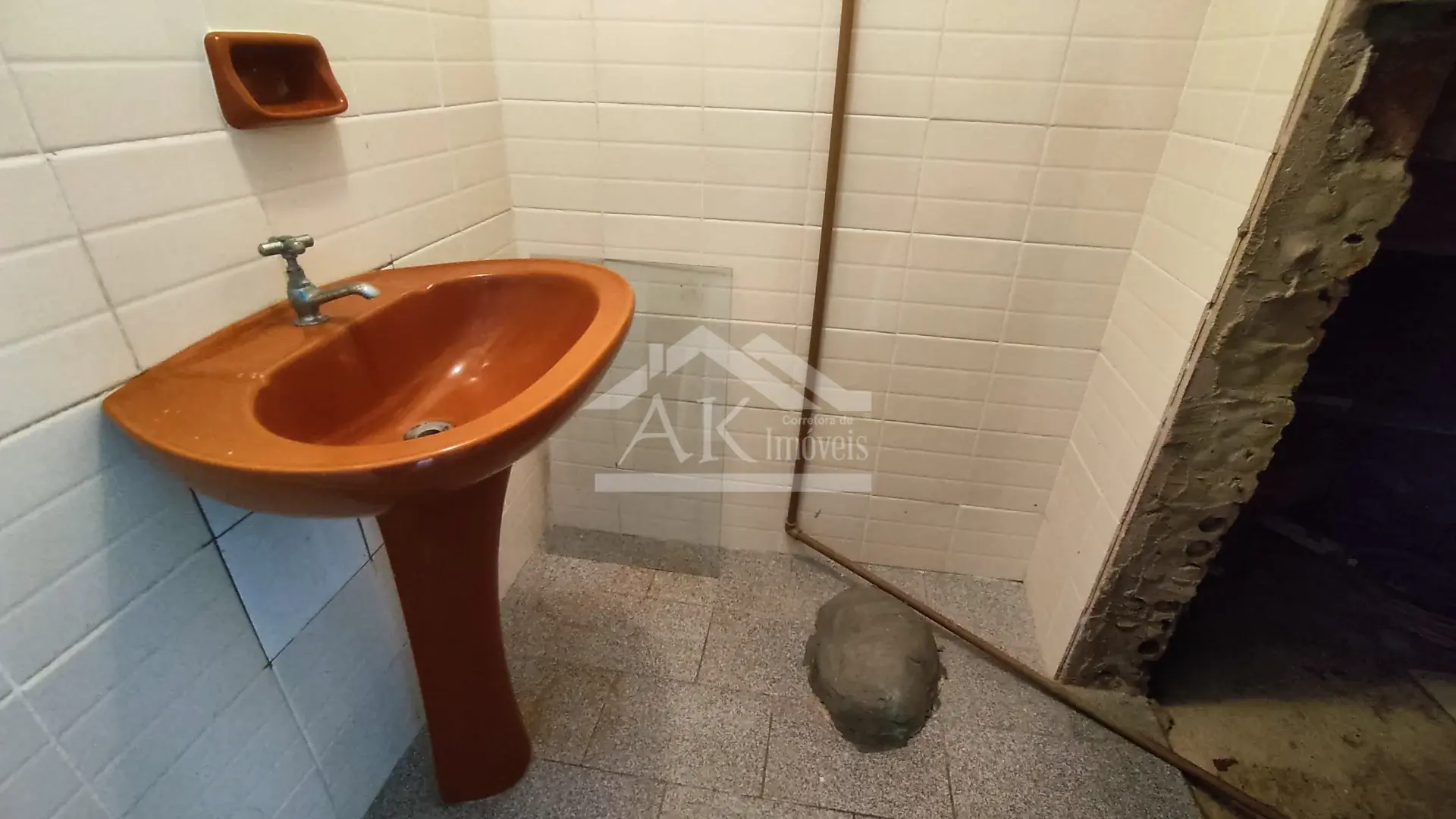 Ampla sala comercial para locação na principal avenida de Nova Petrópolis, na Serra Gaúcha