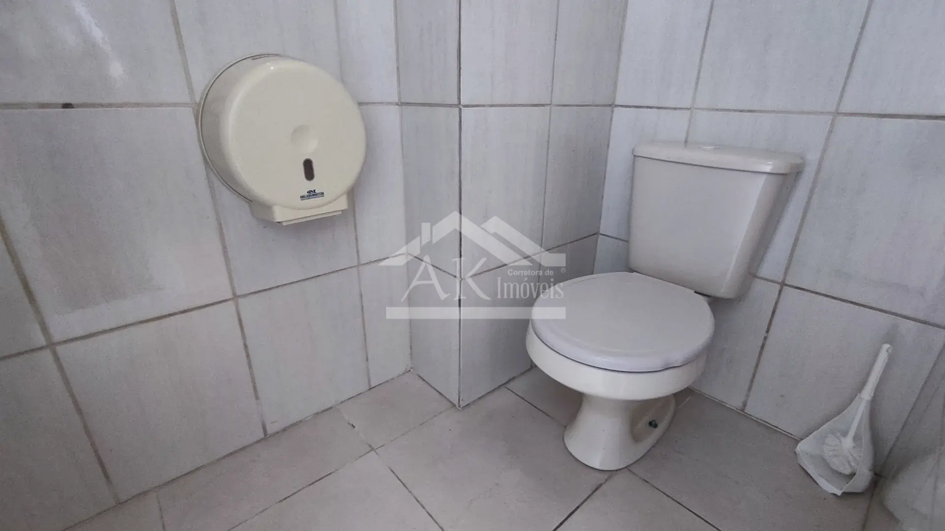 Ampla sala comercial para locação na principal avenida de Nova Petrópolis, na Serra Gaúcha