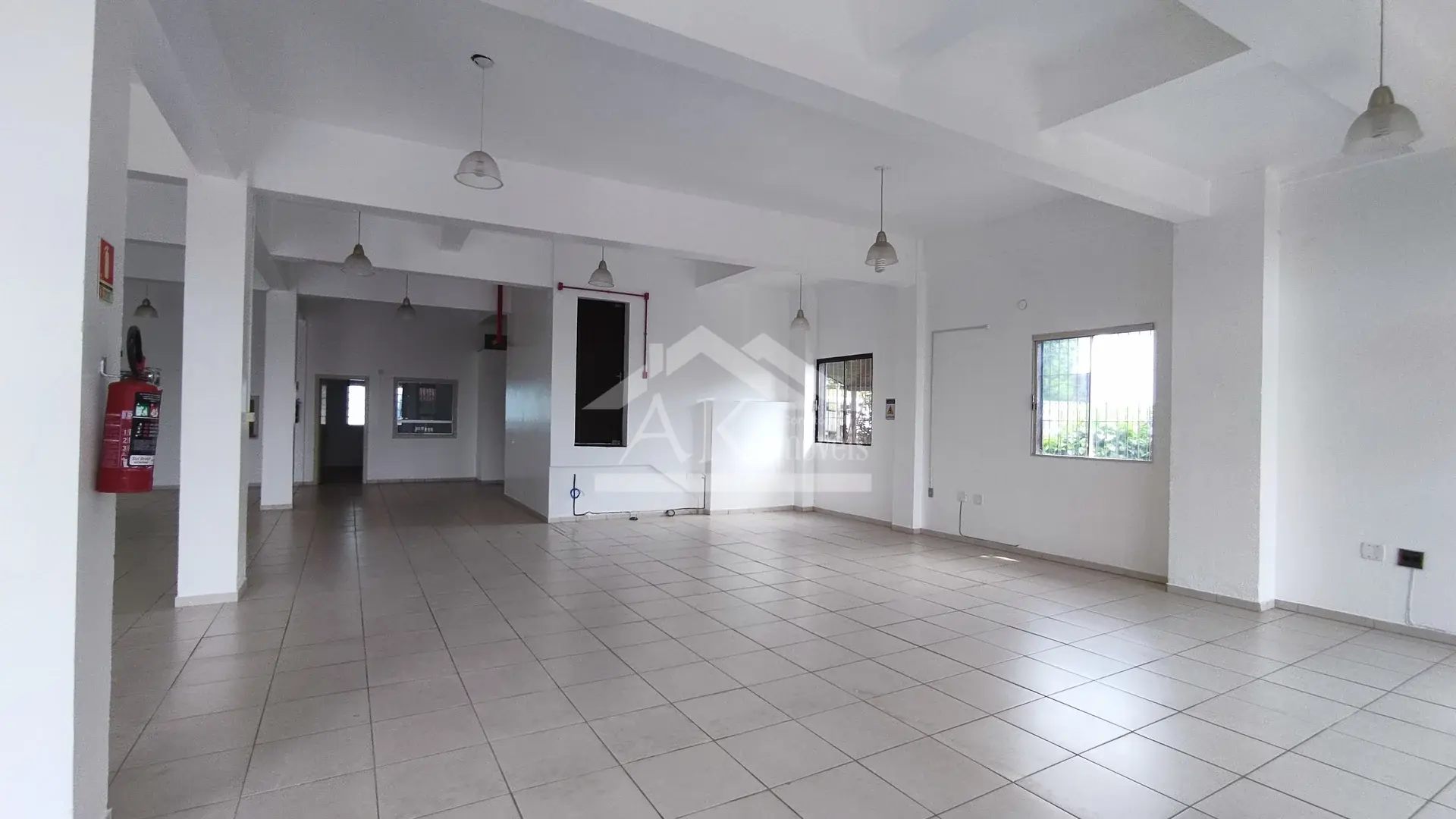 Ampla sala comercial para locação na principal avenida de Nova Petrópolis, na Serra Gaúcha
