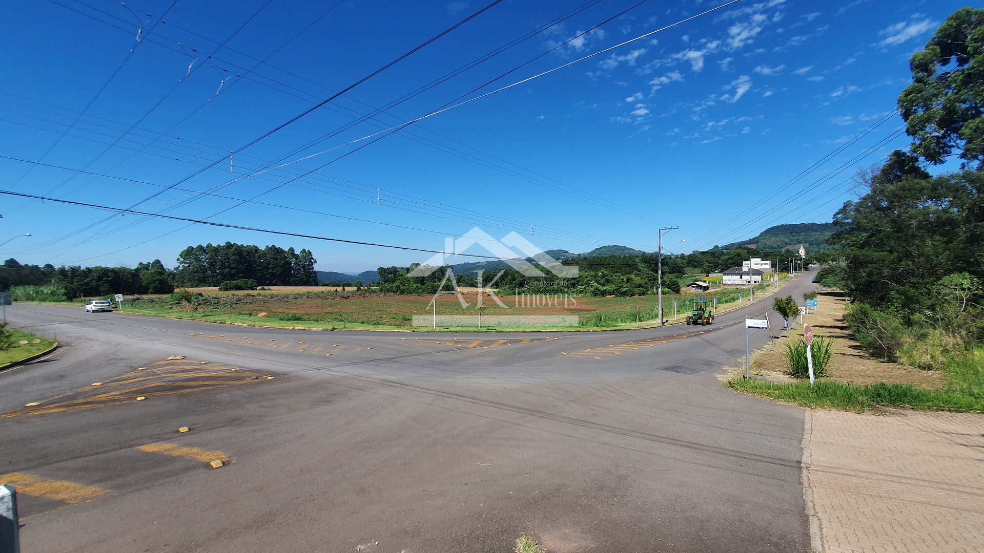 Terreno comercial de esquina à venda em Linha Nova, na serra gaúcha