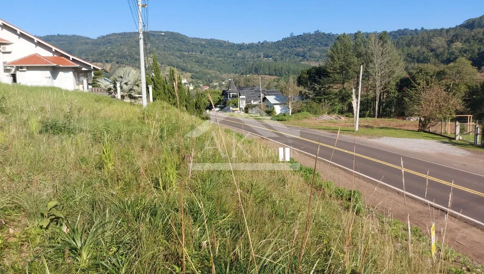 Terreno comercial à venda na BR 116 em Picada Café na Serra Gaúcha