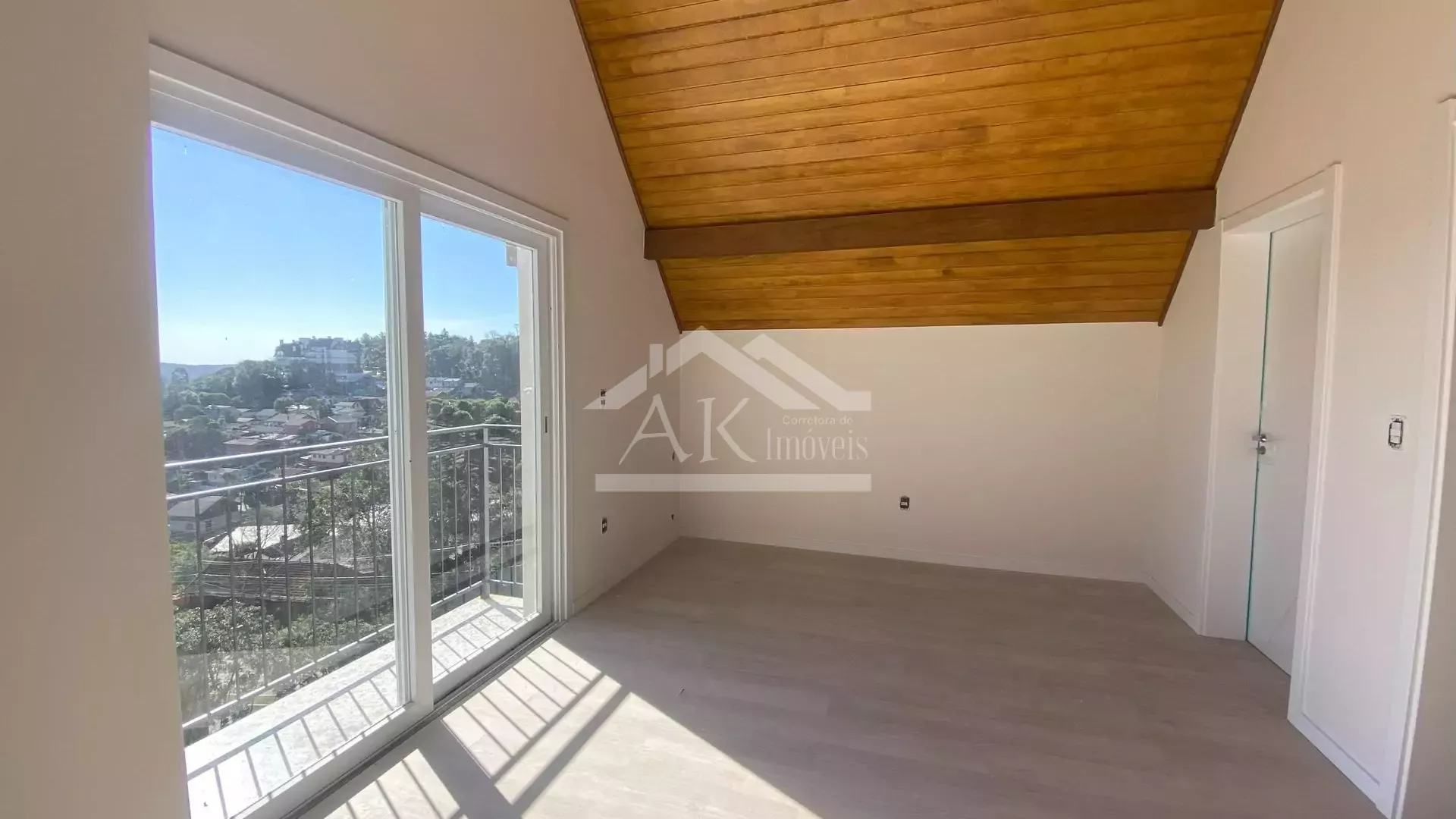 Apartamento bem localizado à venda em Gramado na Serra Gaúcha