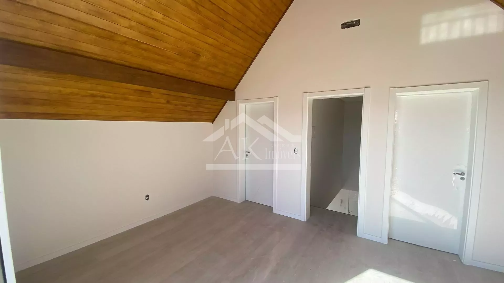 Apartamento bem localizado à venda em Gramado na Serra Gaúcha