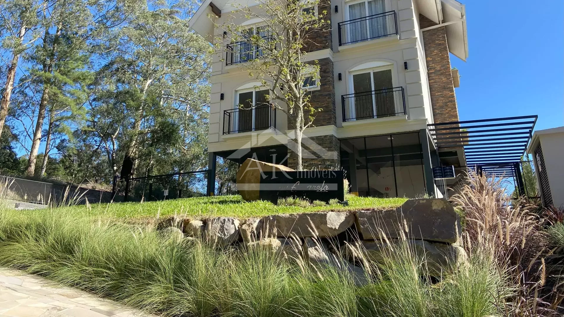 Apartamento bem localizado à venda em Gramado na Serra Gaúcha