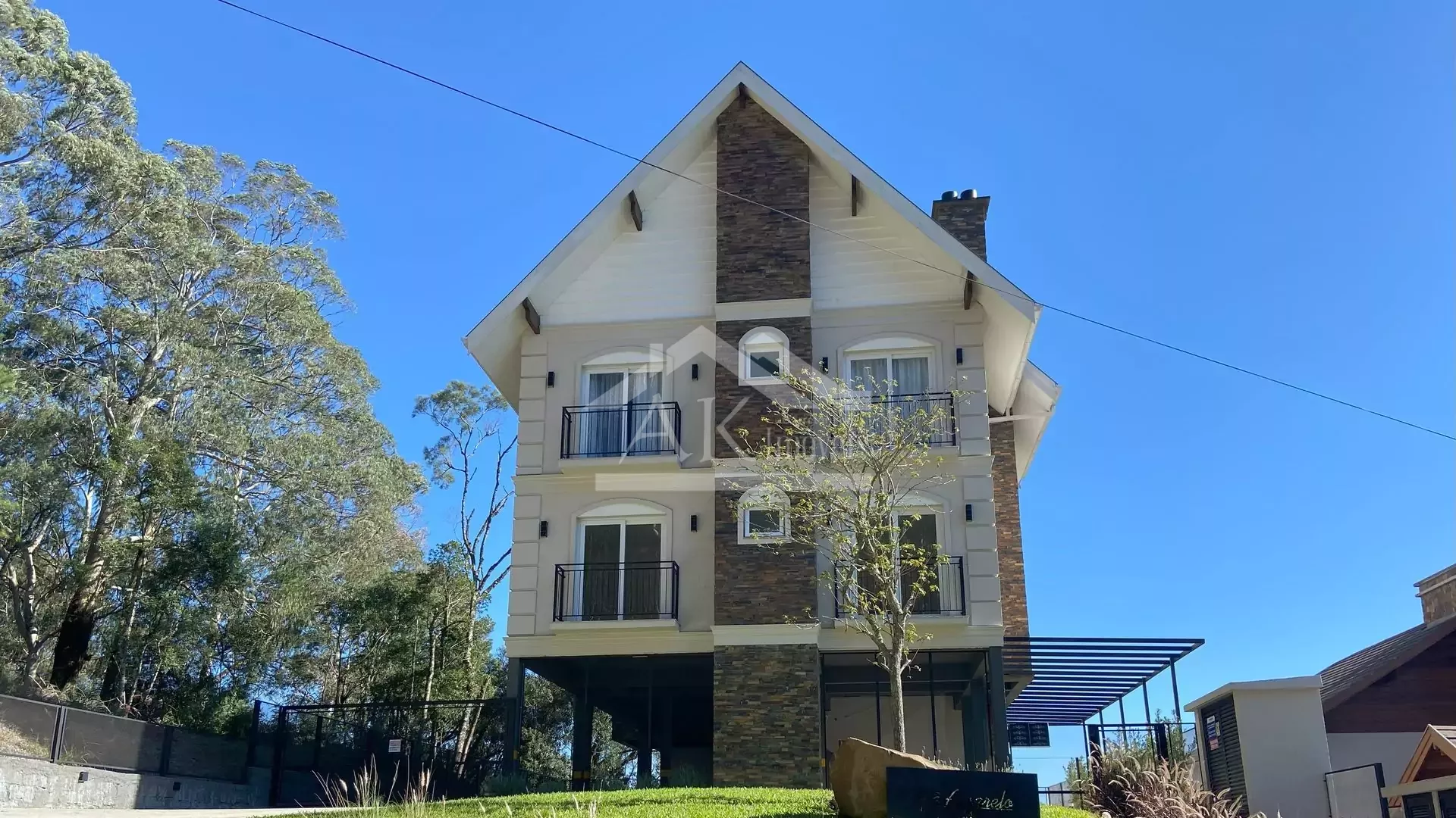 Apartamento bem localizado à venda em Gramado na Serra Gaúcha