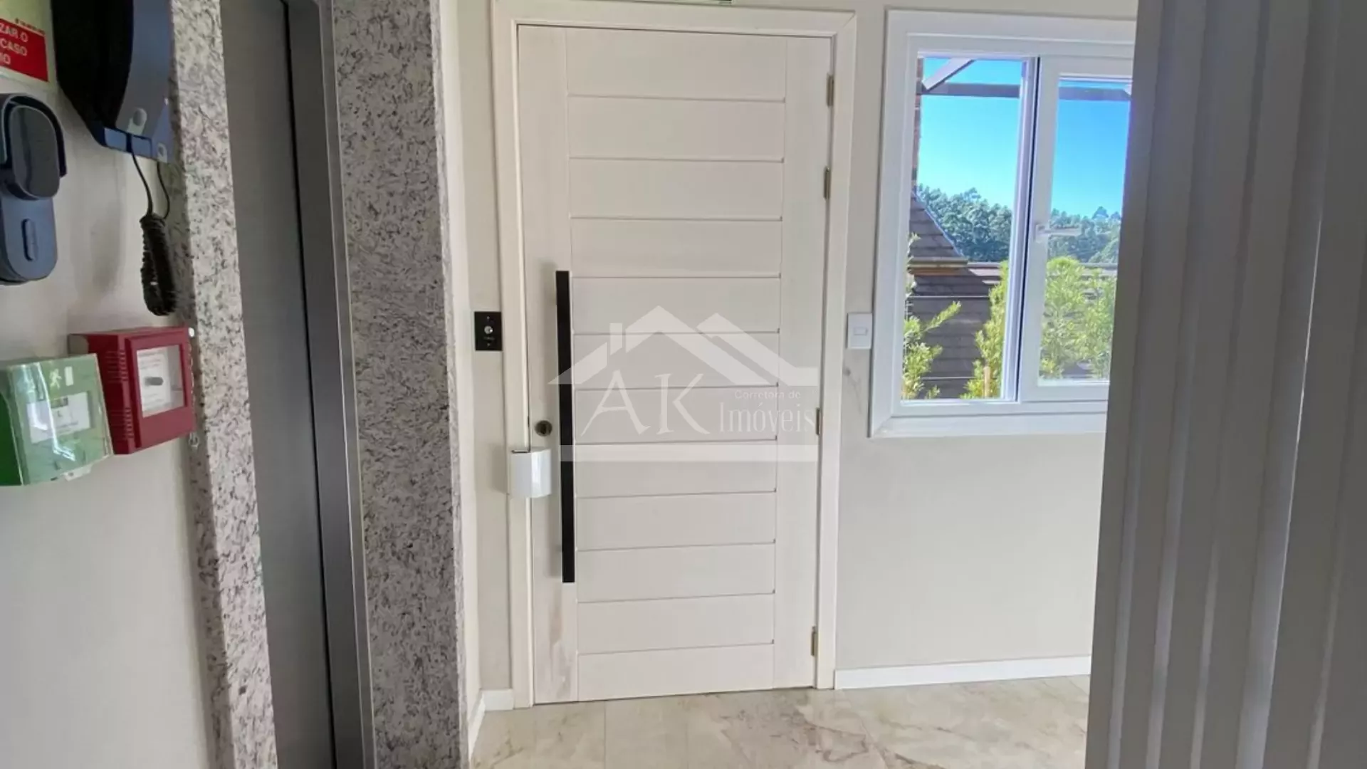 Apartamento bem localizado à venda em Gramado na Serra Gaúcha