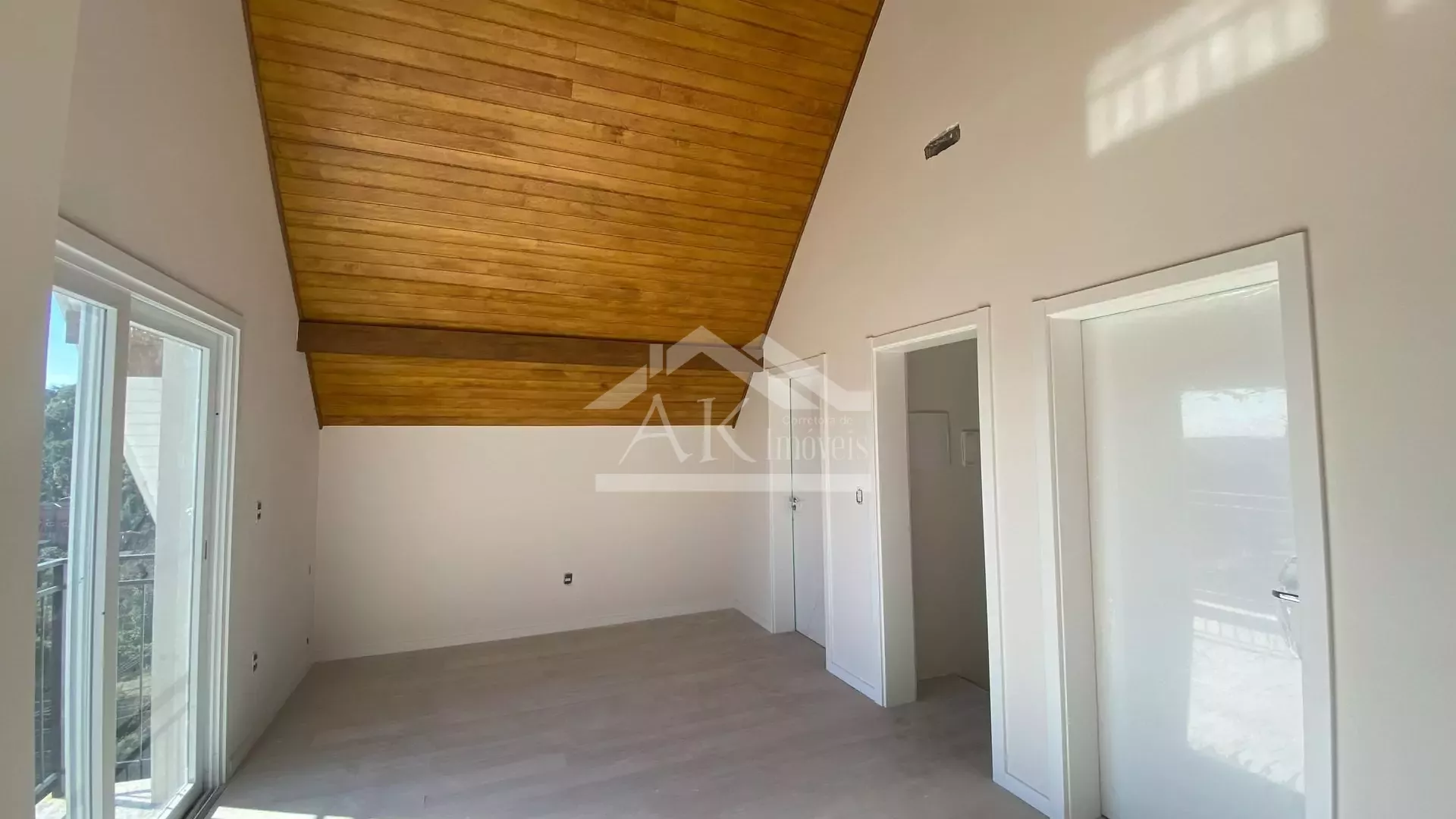 Apartamento bem localizado à venda em Gramado na Serra Gaúcha