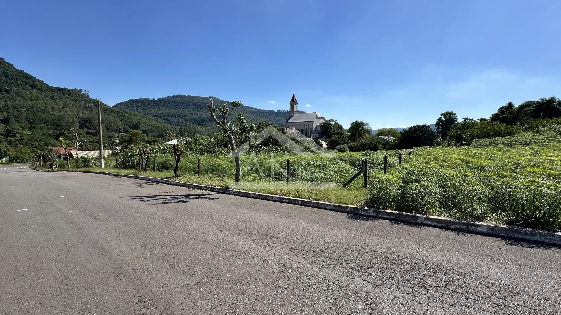 Amplo terreno à venda em Picada Café na Serra Gaúcha