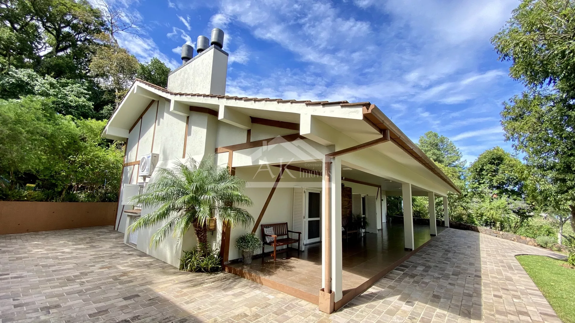 Casa de alto padrão, com duas suítes, à venda em Nova Petrópolis, na Serra Gaúcha