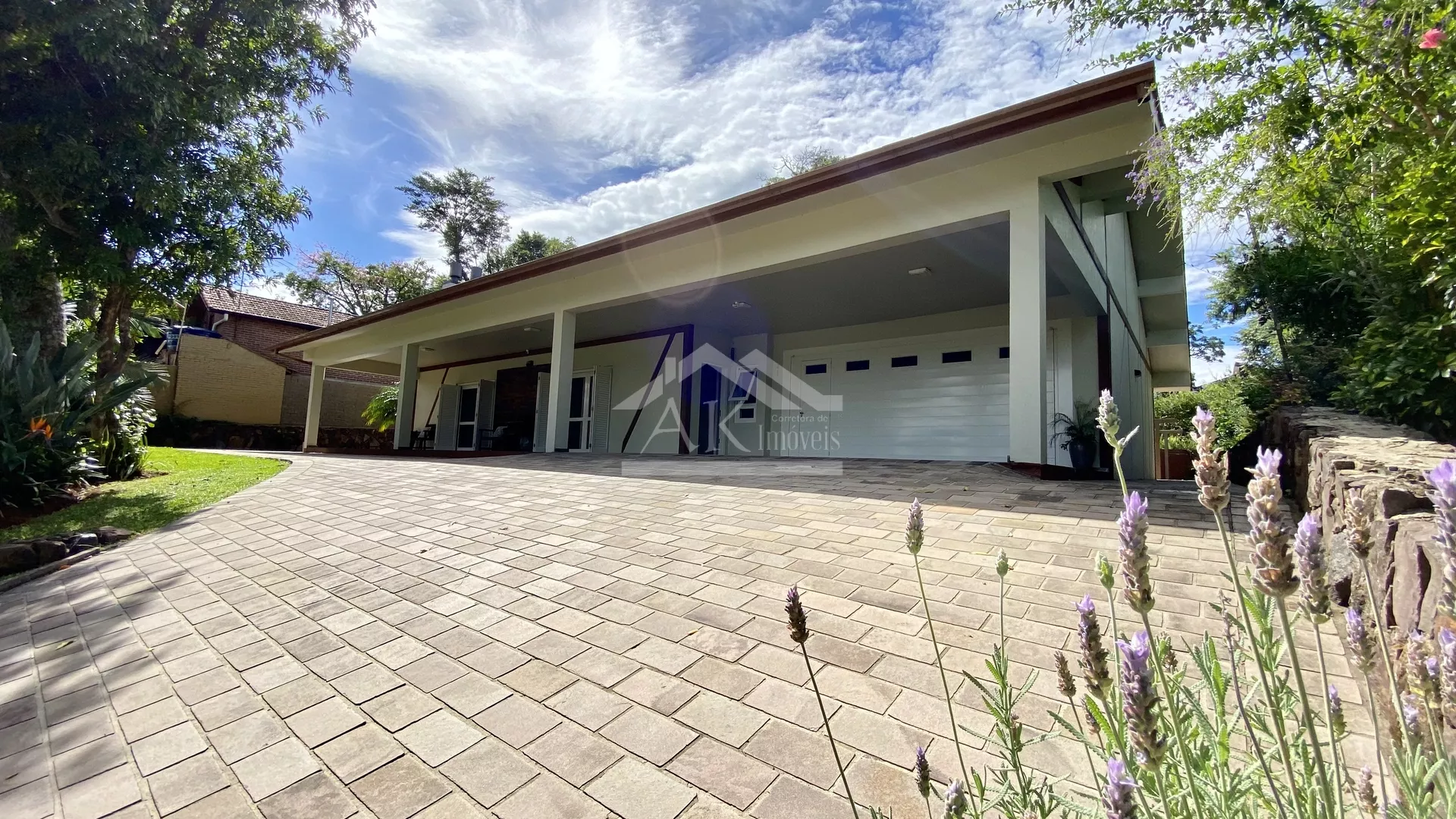 Casa de alto padrão, com duas suítes, à venda em Nova Petrópolis, na Serra Gaúcha