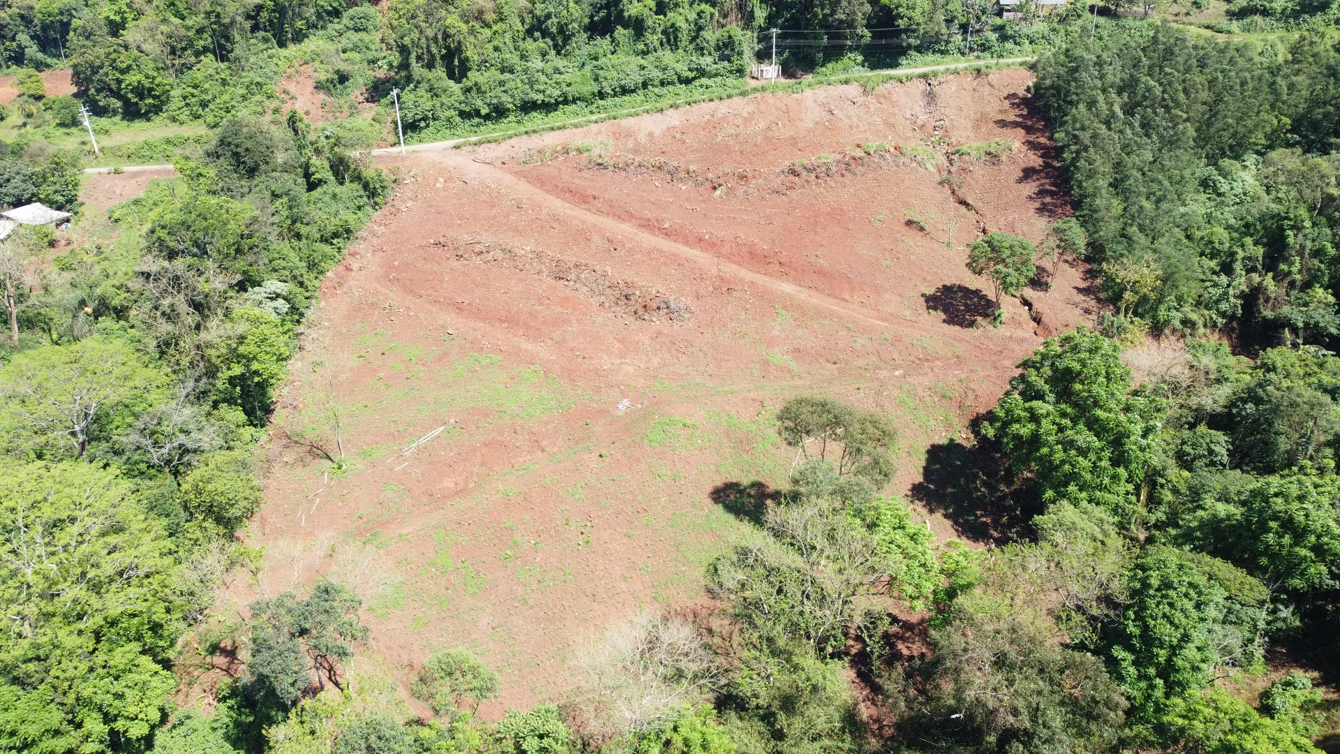 Bela área com vista e riacho à venda em Linha Nova na Serra Gaúcha!