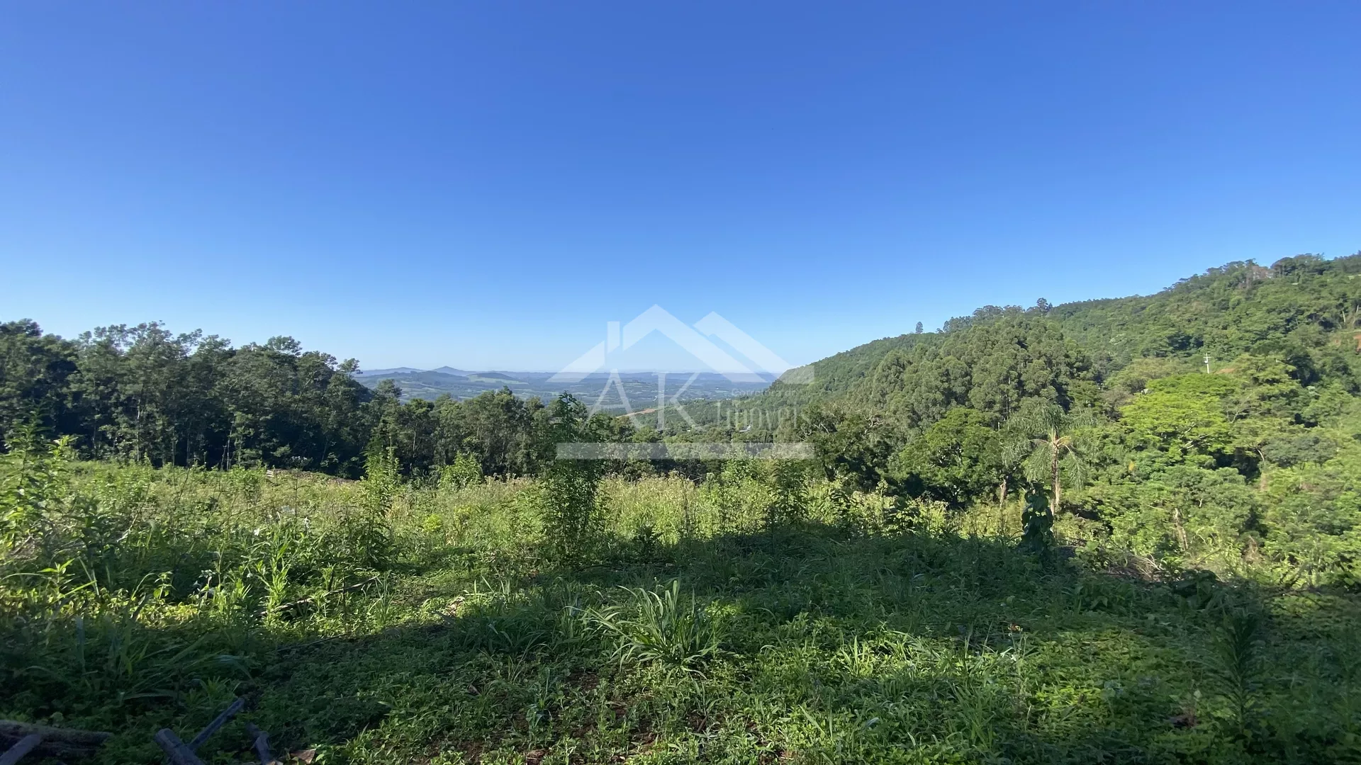 Bela área com vista e riacho à venda em Linha Nova na Serra Gaúcha!