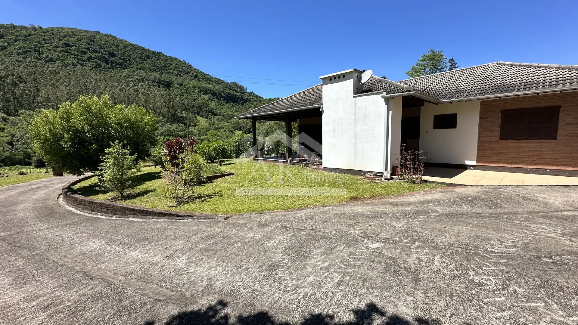 Imagens do imóveis Sítio com casa de 3 quartos à venda em Picada Café na Serra Gaúcha