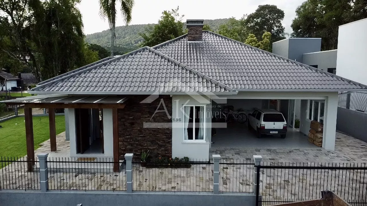 Excelente casa com suíte e dois quartos à venda em Picada Café, na Serra Gaúcha