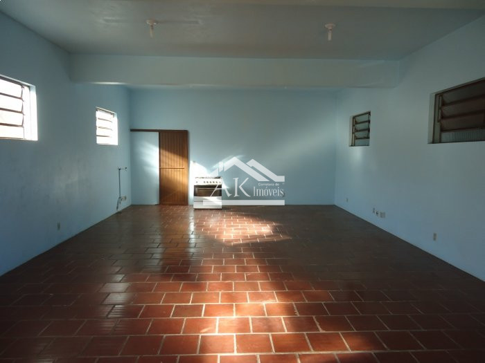 Prédio comercial e residencial à venda na BR-116 em Picada Café, na Serra Gaúcha